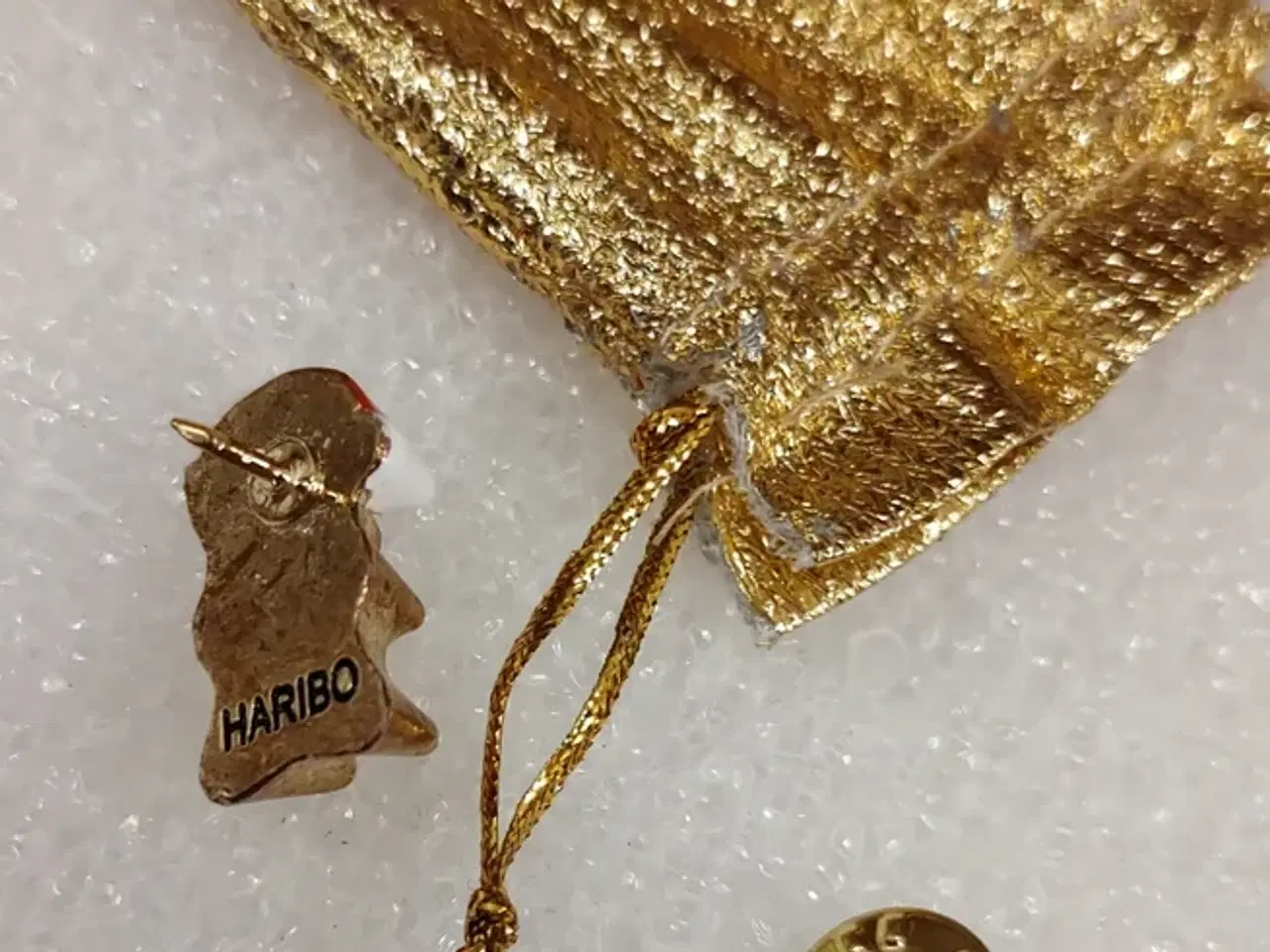 Billede 3 - Fogyldt Pins Broche - Lille  Haribo Julebamse