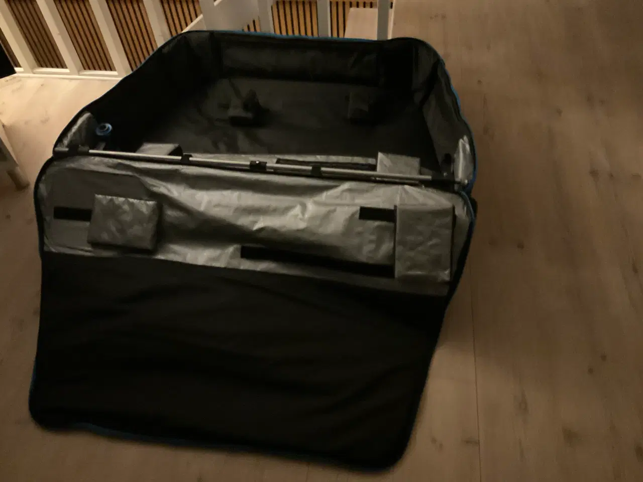 Billede 2 - Cykeltaske/kuffert brugt få gange