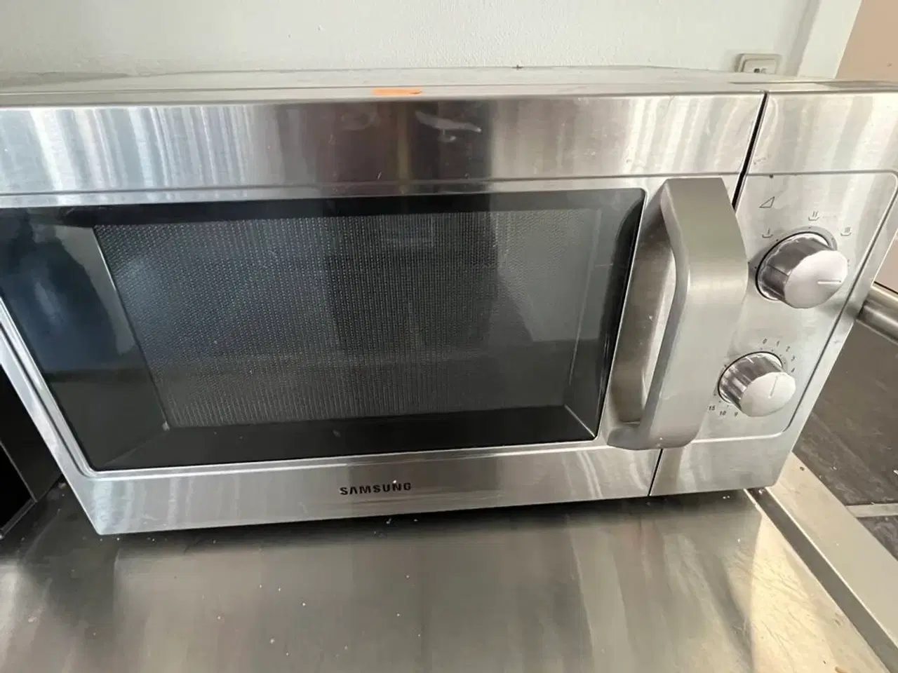 Billede 1 - Mikrobølgeovn SAMSUNG CM1099A