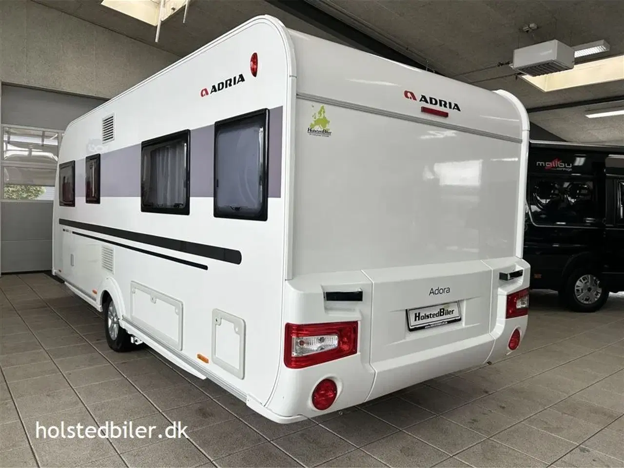 Billede 3 - 2019 - Adria Adora 572 UT   Enkeltsenge og ende bad/wc