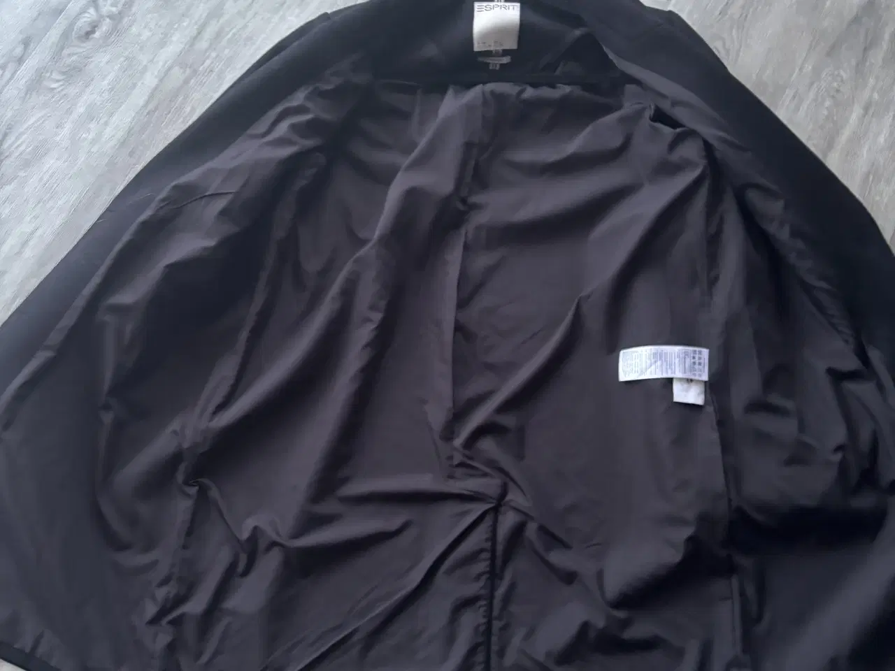 Billede 6 - Esprit uldfrakke med foer. Str. L. 