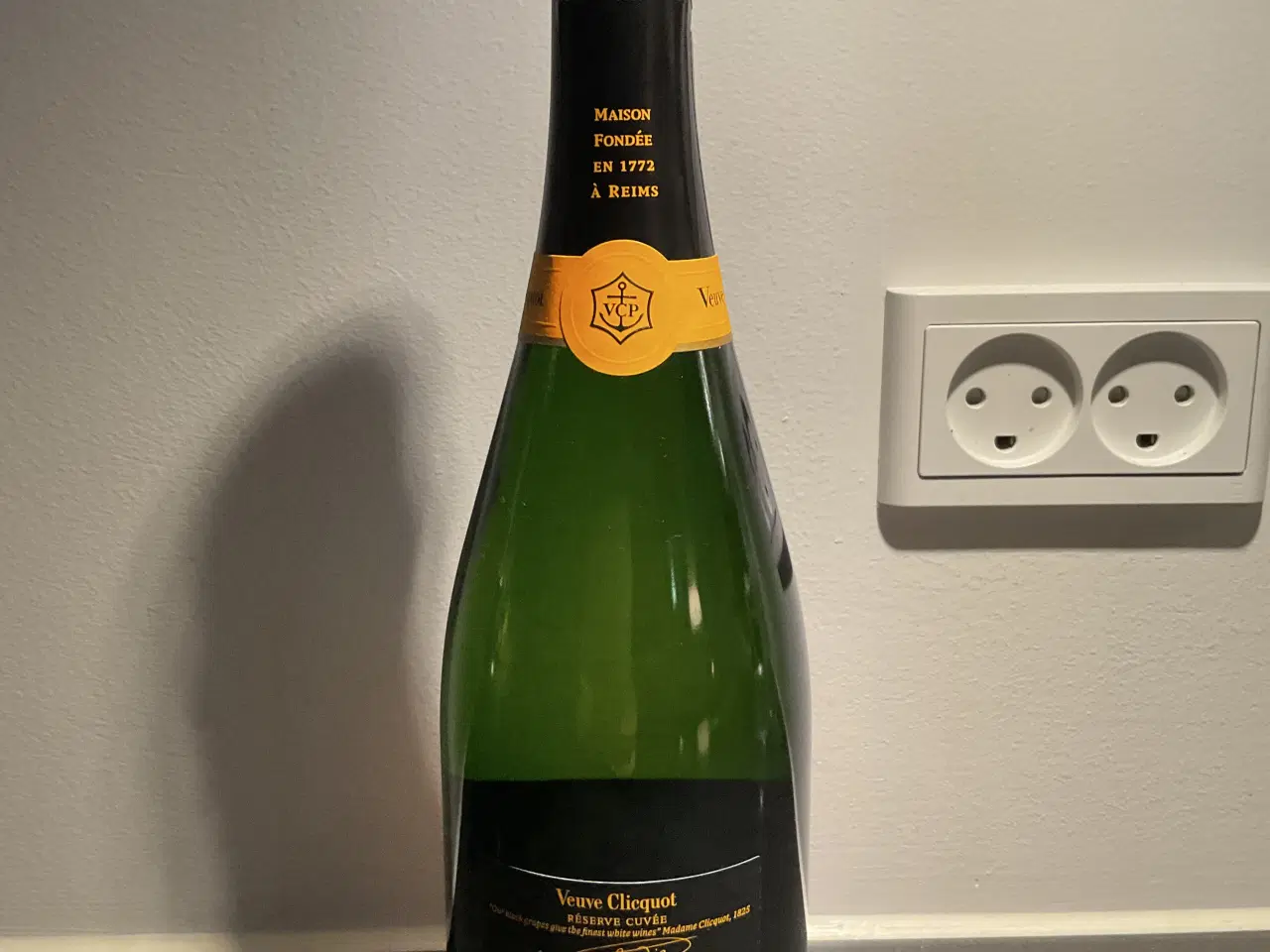 Billede 3 - 1 flaske Champagne Veuve Cliequot, Den gule enke.