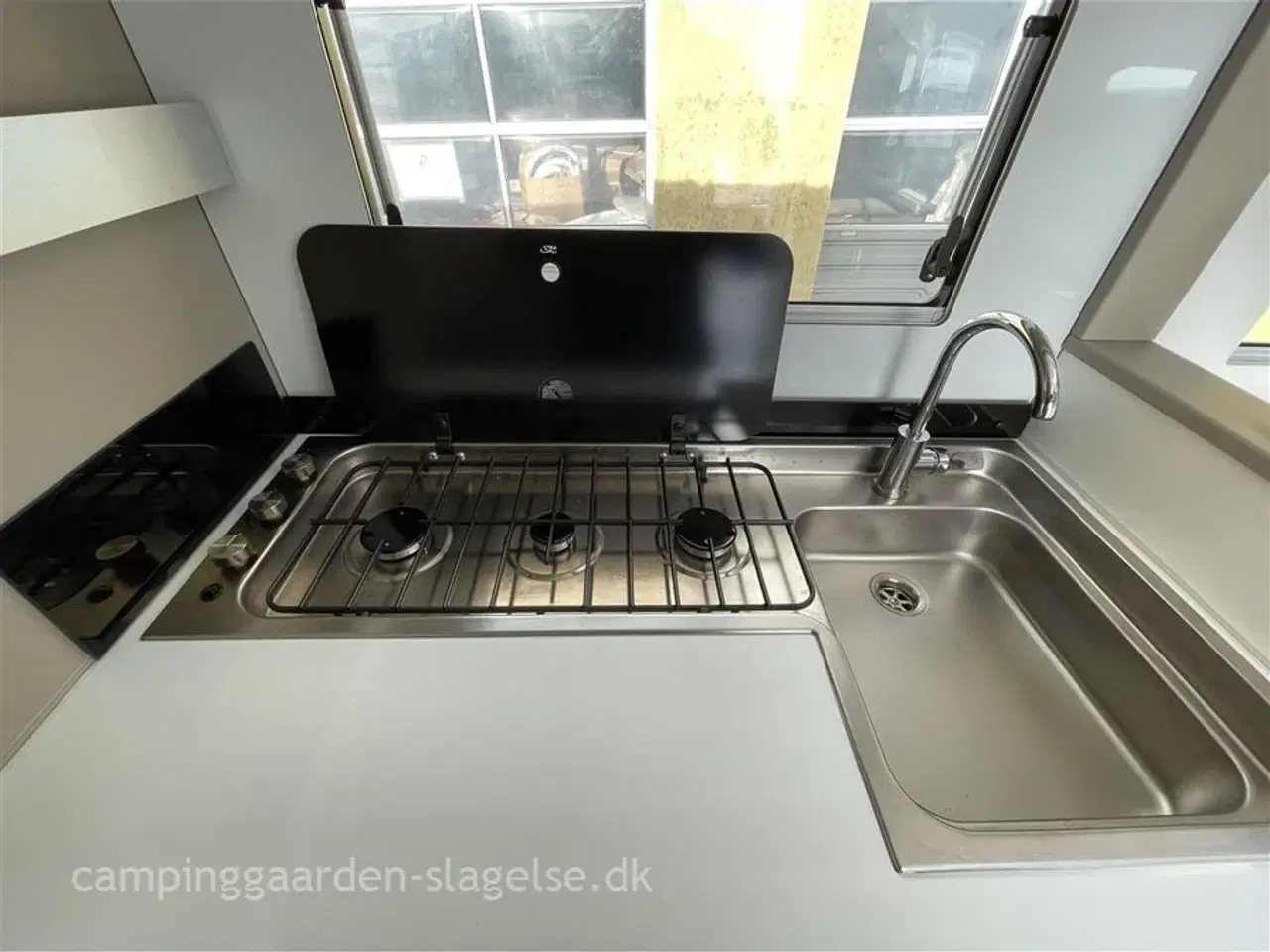 Billede 9 - 2026 - Adria Compact DL 670   VOGEN ER PÅ LAGER - BEMÆRK KUN 1 STK.