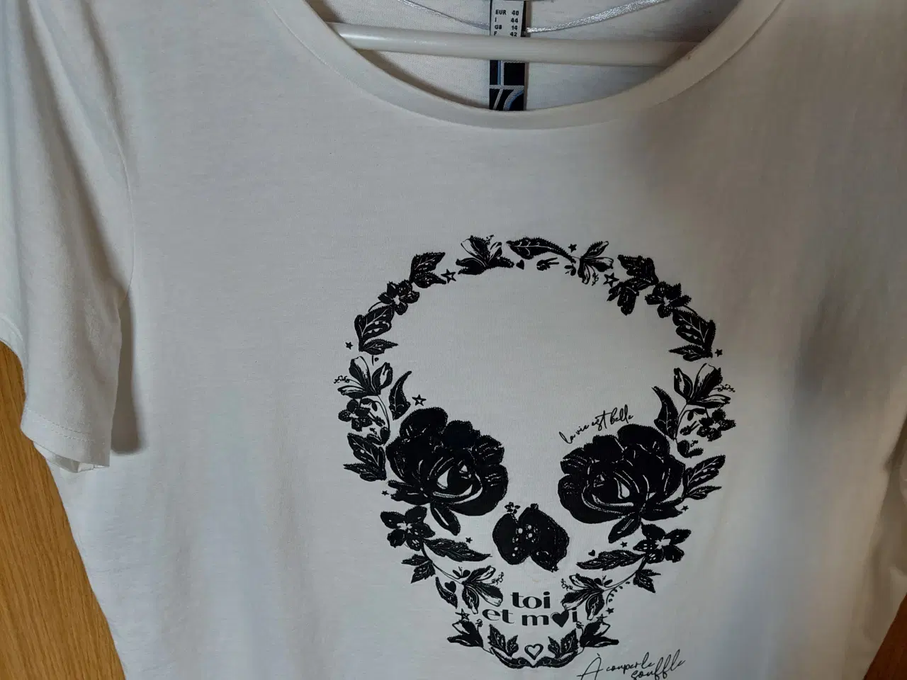 Billede 1 - Pæn T.shirt fra Street One str 40