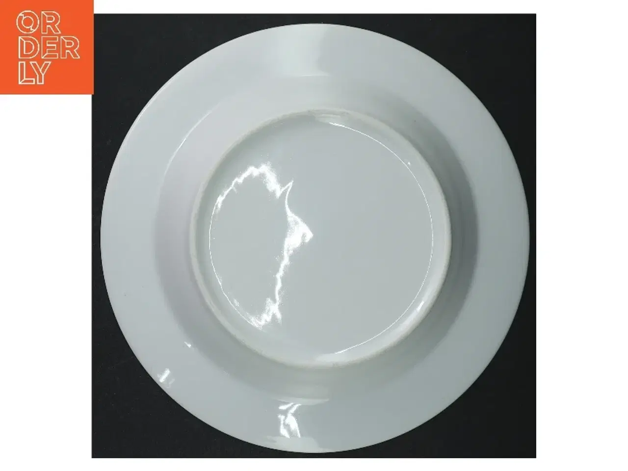 Billede 3 - Hvide porcelænstallerkener (str. 22 cm)