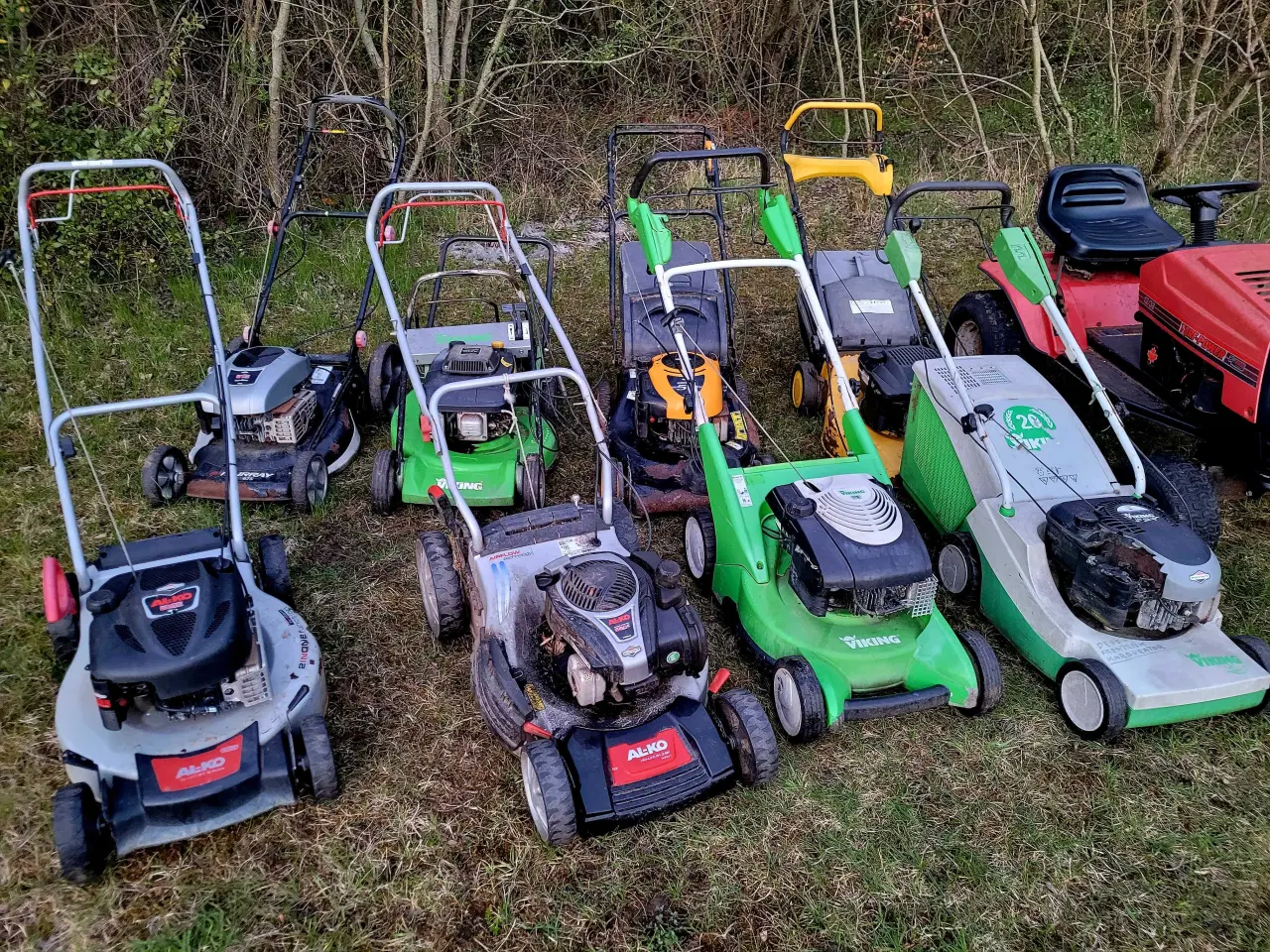 Billede 2 - Plæneklippere og havetraktorer sælges