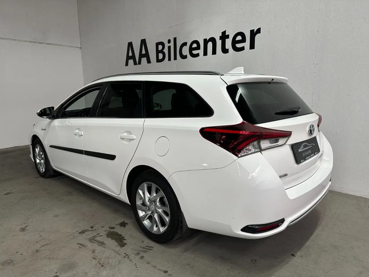 Billede 4 - Toyota Auris 1,8 Hybrid H2 Comfort Touring Sports CVT