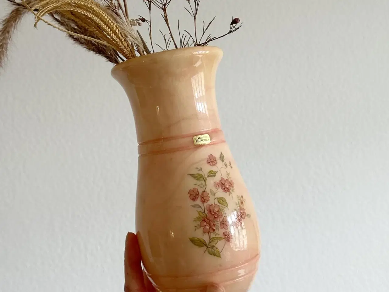 Billede 2 - Alabastervase m lyserød lak og blomster