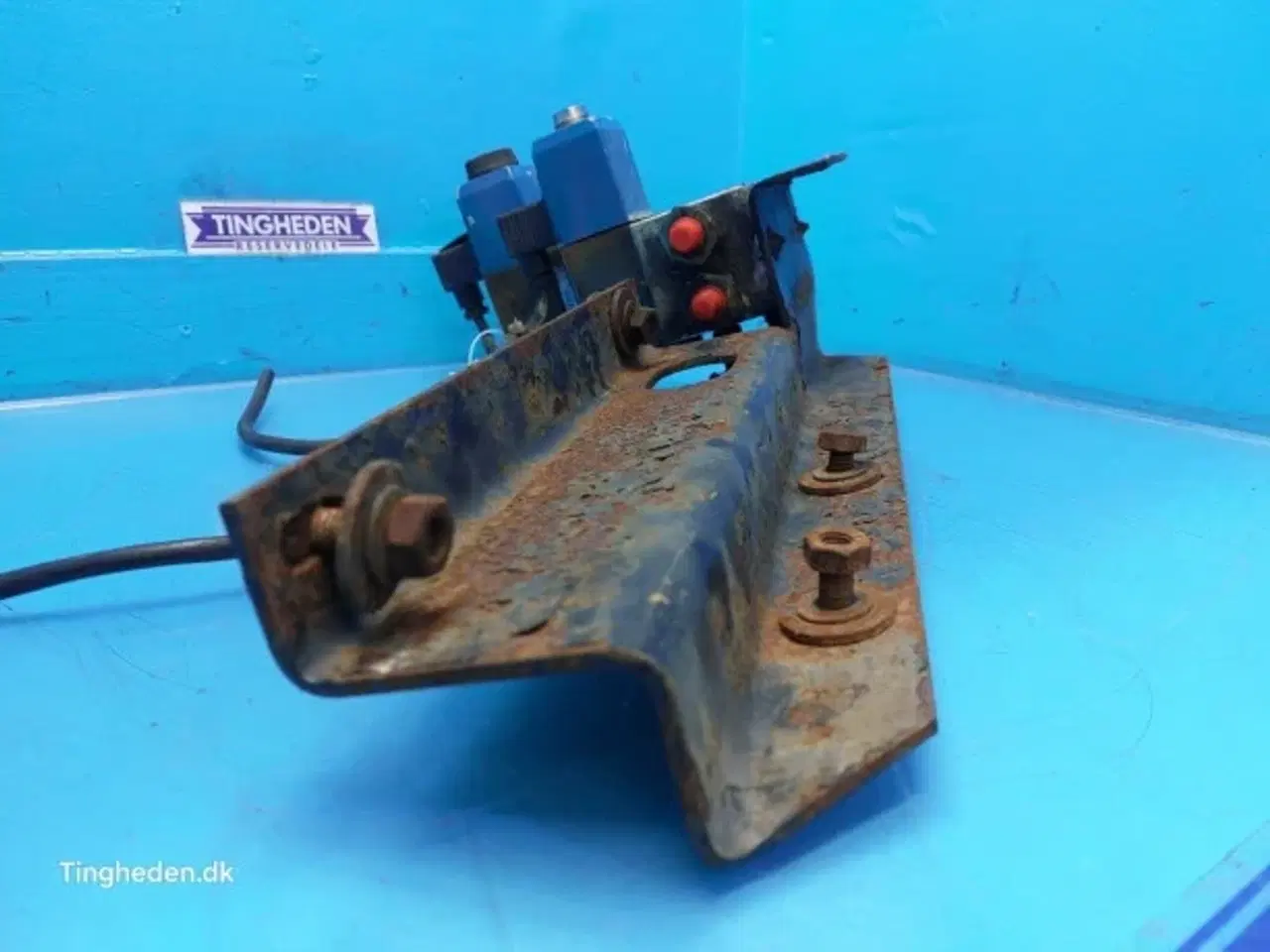 Billede 5 - New Holland 4860 Ventilblok 9837652