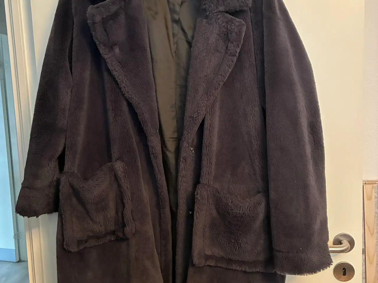 Billede 1 - Flot plys frakke