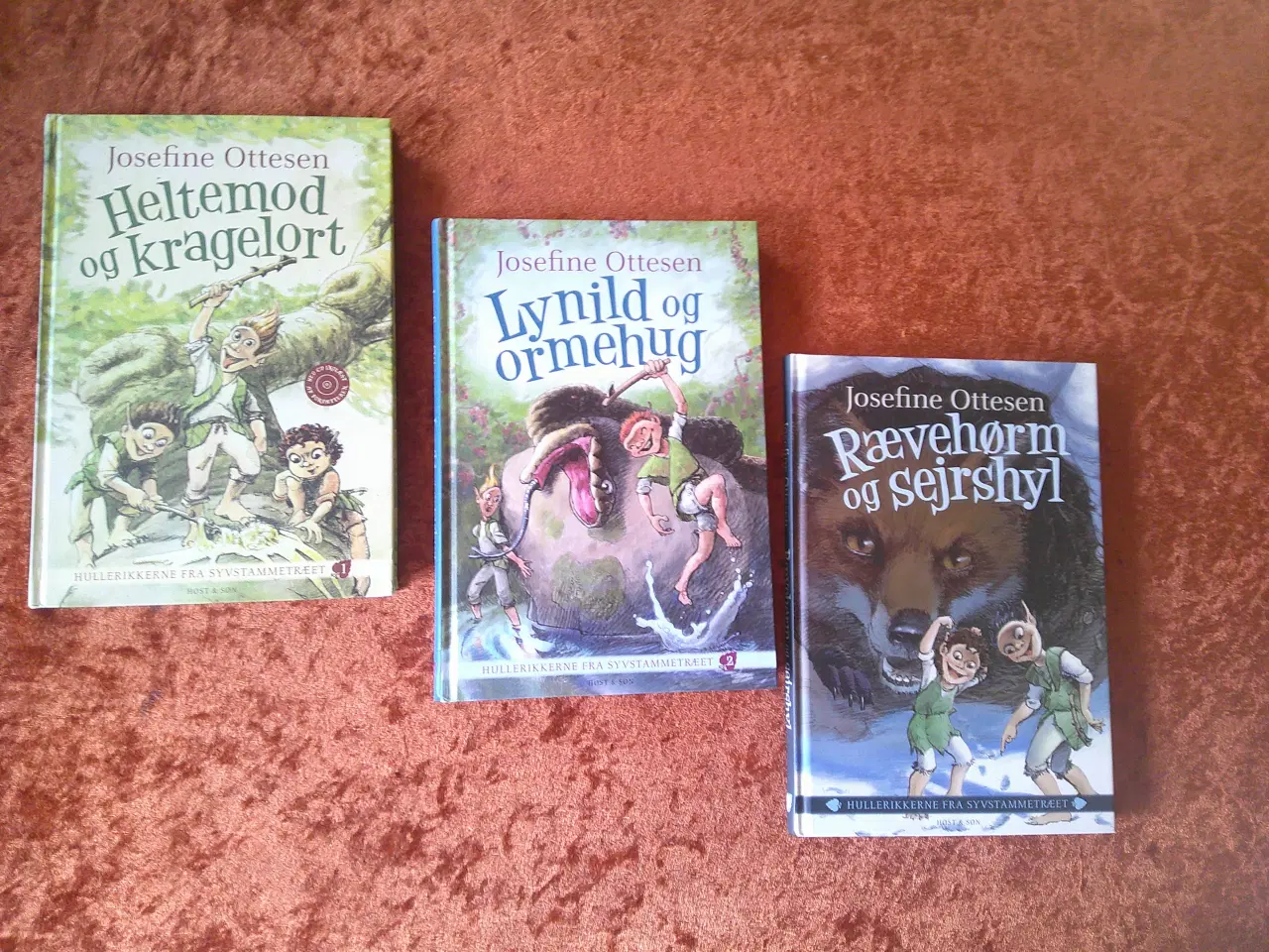 Billede 1 - Hullerikkerne fra Syvstammetræet, Josefine Ottese