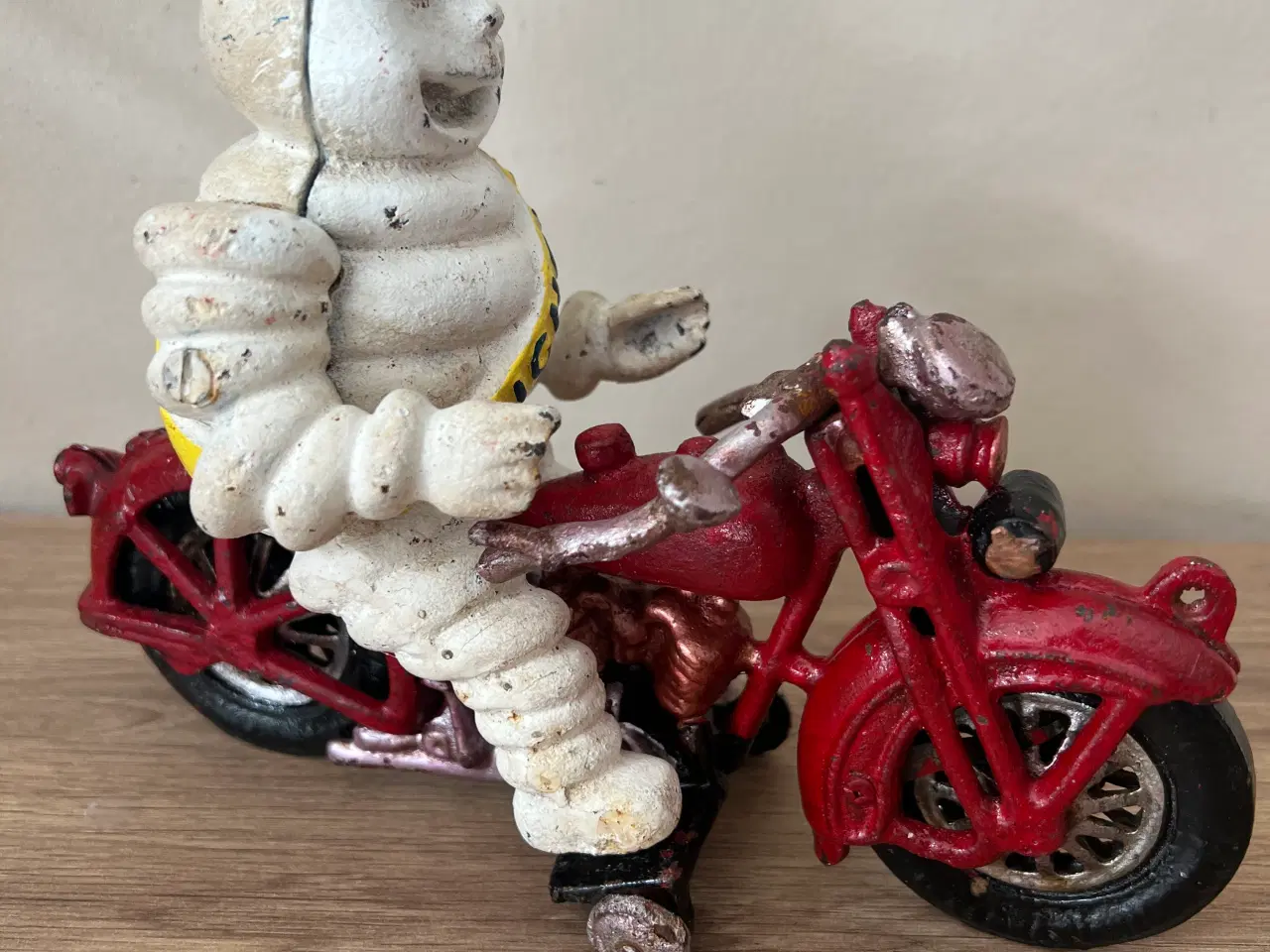 Billede 2 - Gammel Michelin figur i støbejern 