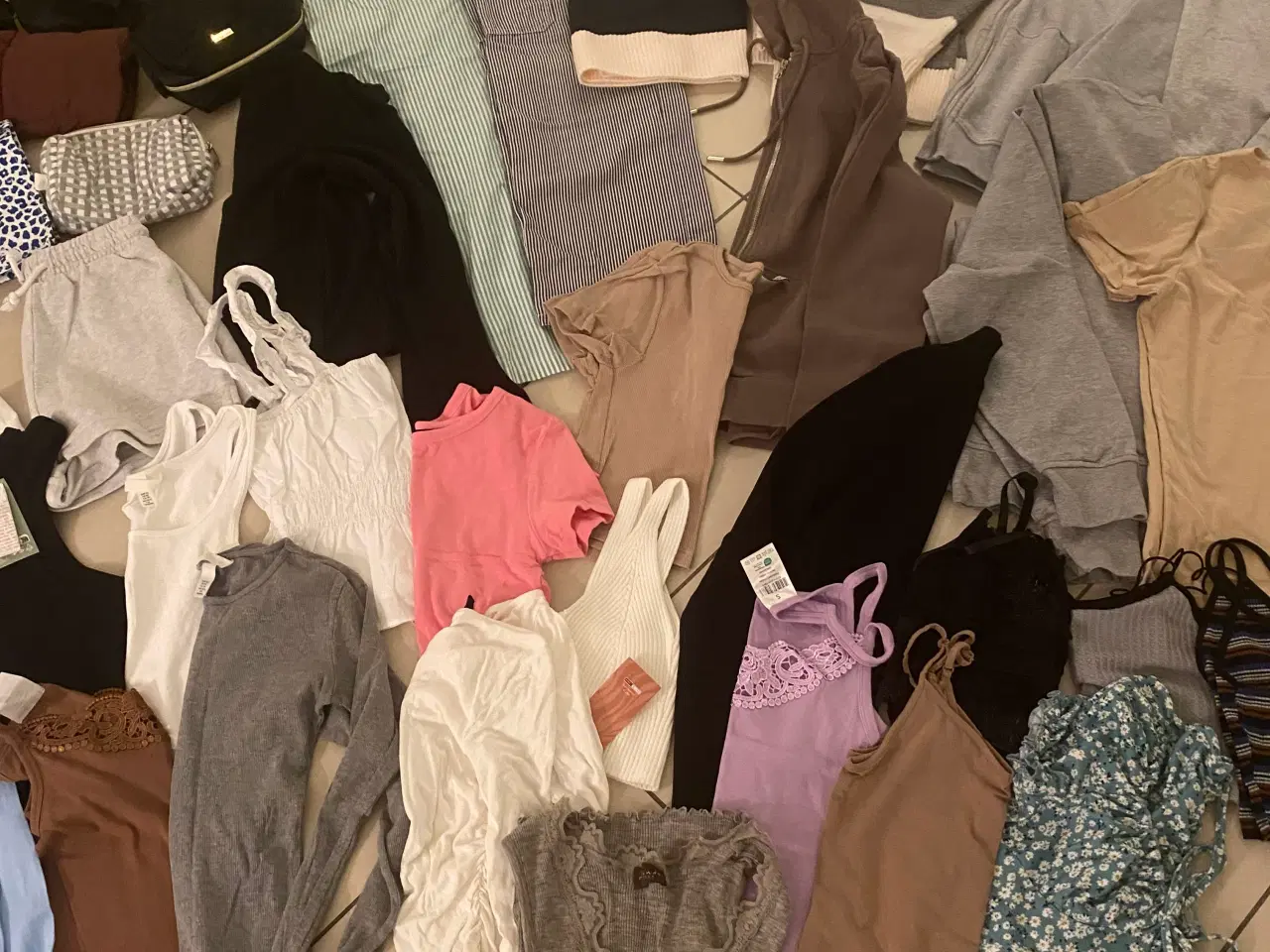 Billede 12 - Tøj str XS/S