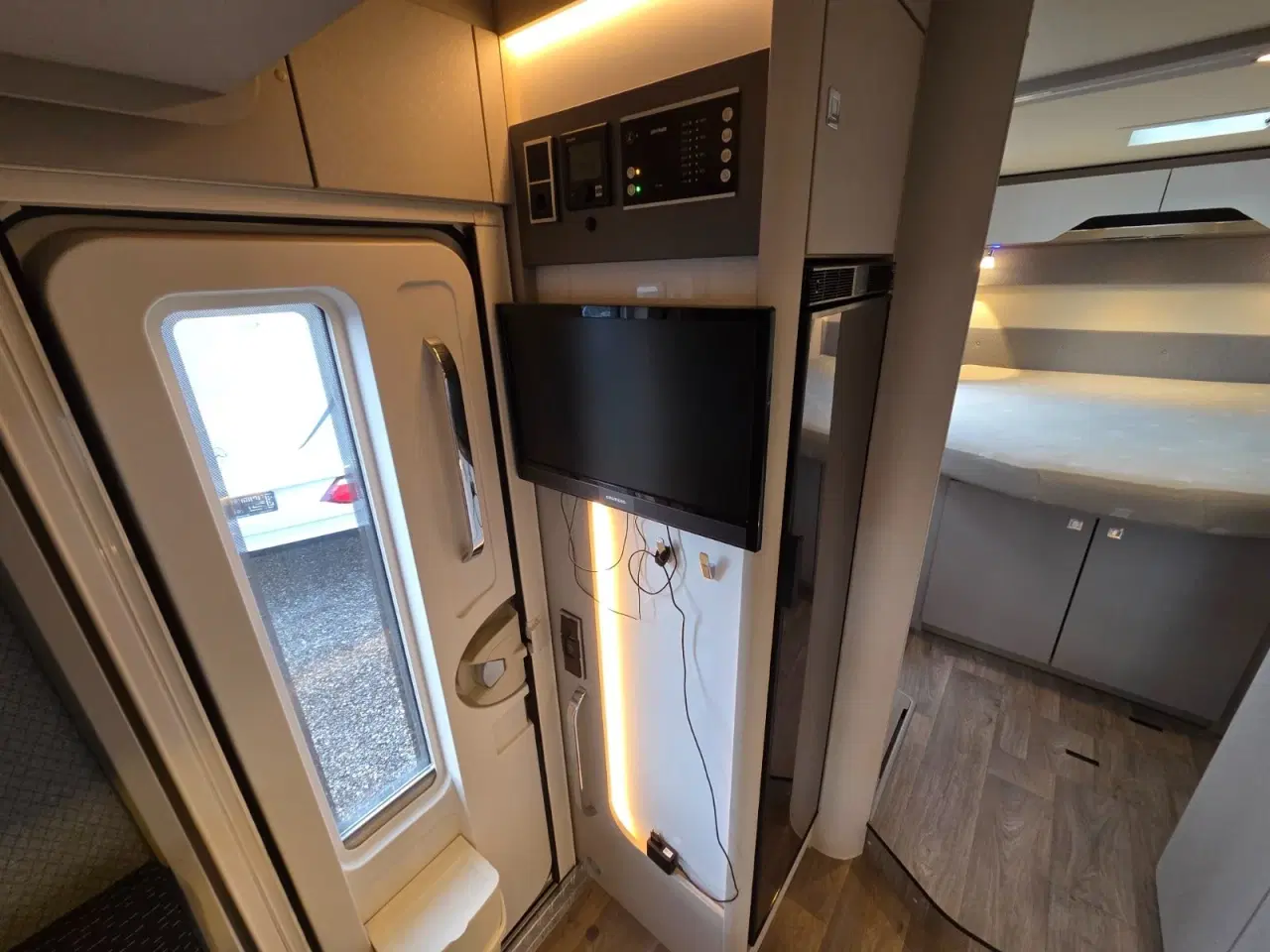 Billede 11 - Hymer Tramp 695 S 2,2 CDi aut.
