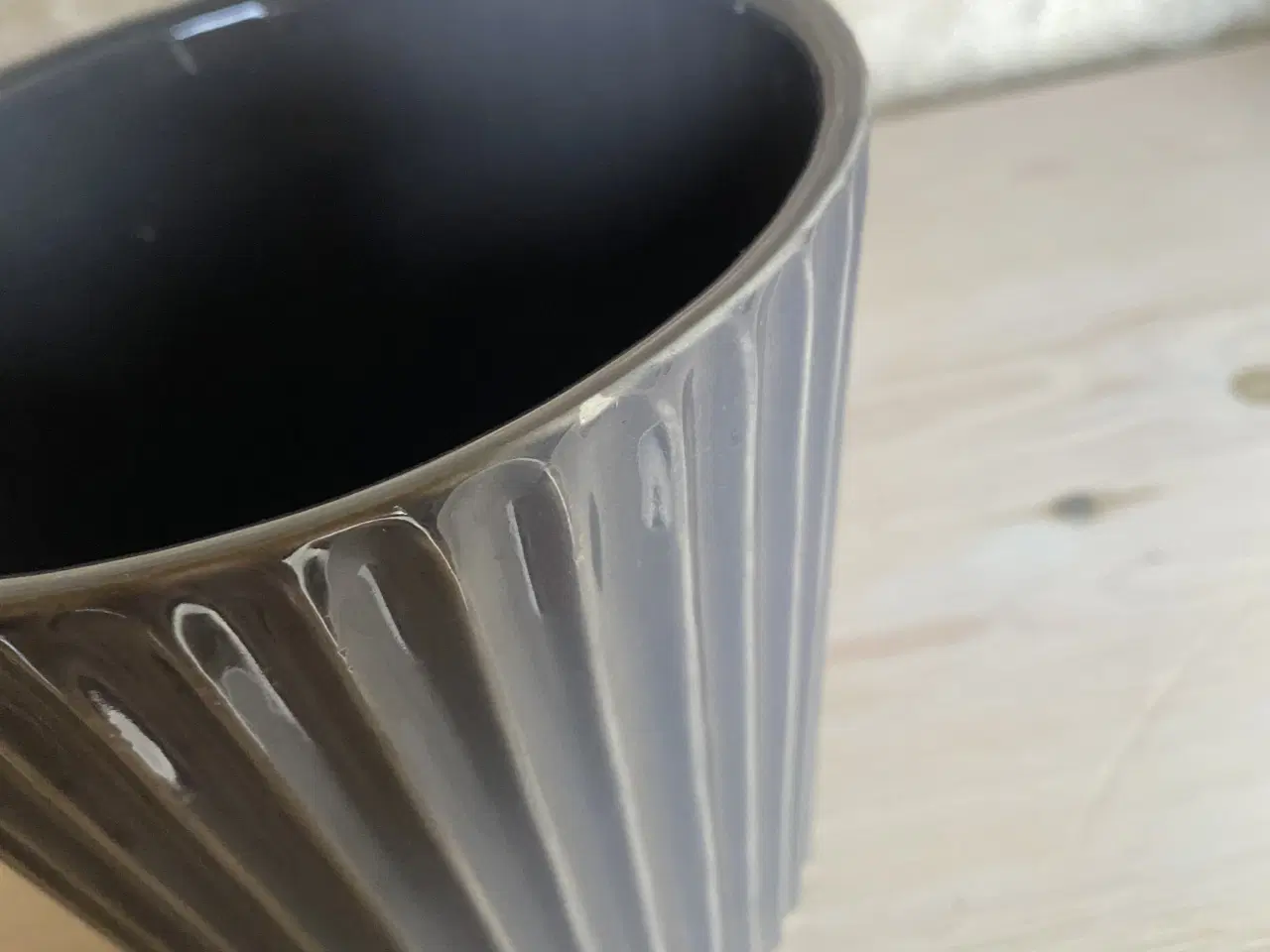 Billede 5 - Urtepotteskjuler 