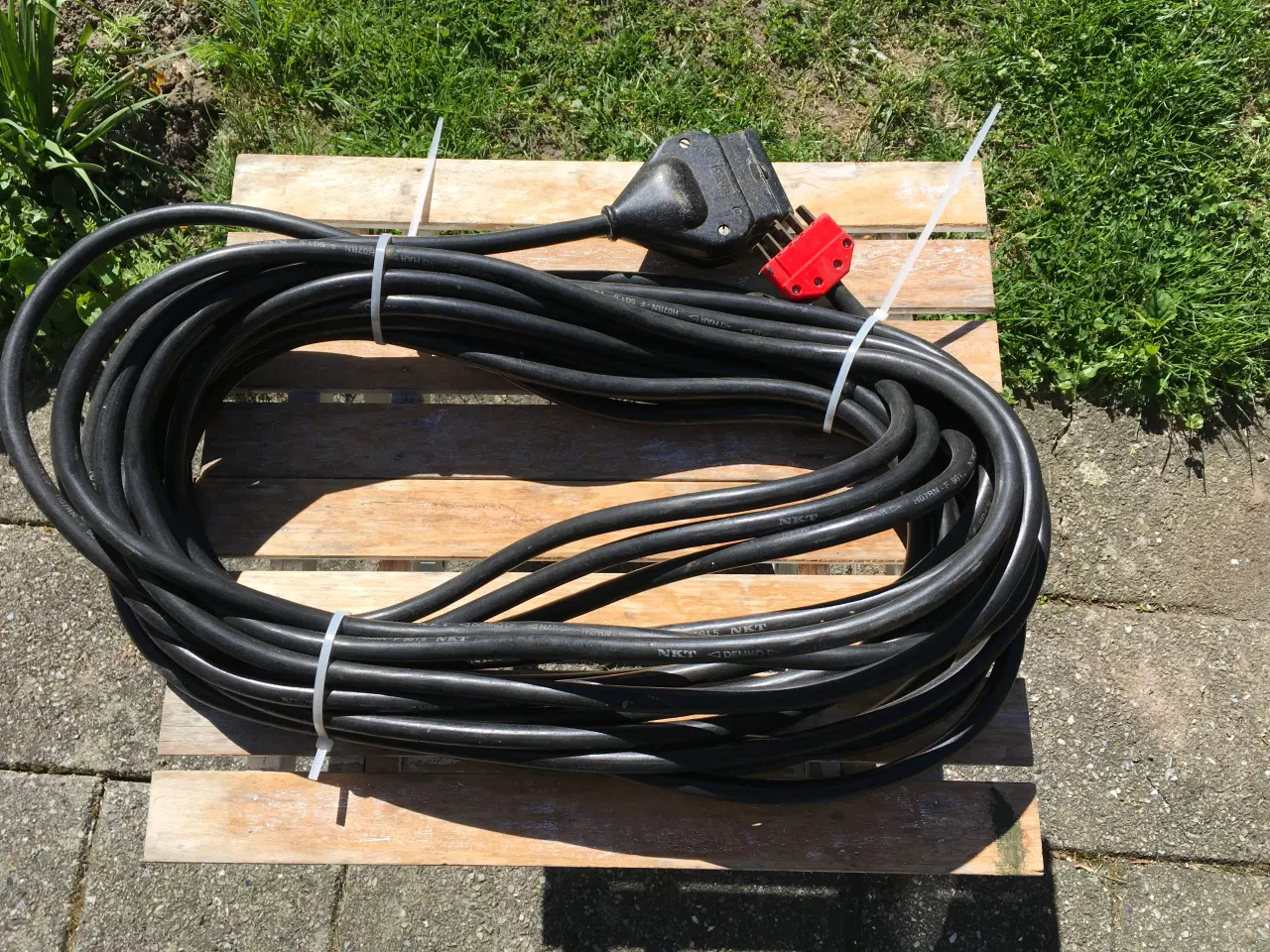 Billede 1 - 20 m gummi kabel med 380w stik