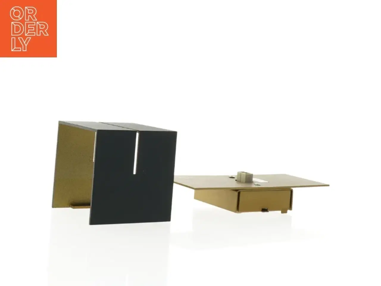 Billede 8 - Væglampe (str. 18 x 8,5 x 9 cm)