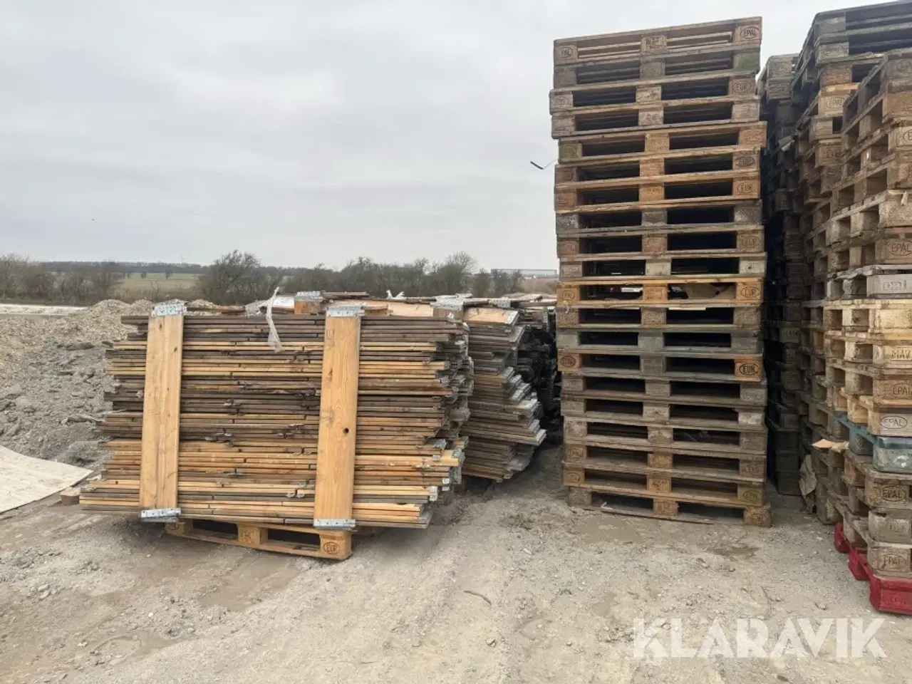 Billede 2 - Stort Lot af pallerammer 400 styk