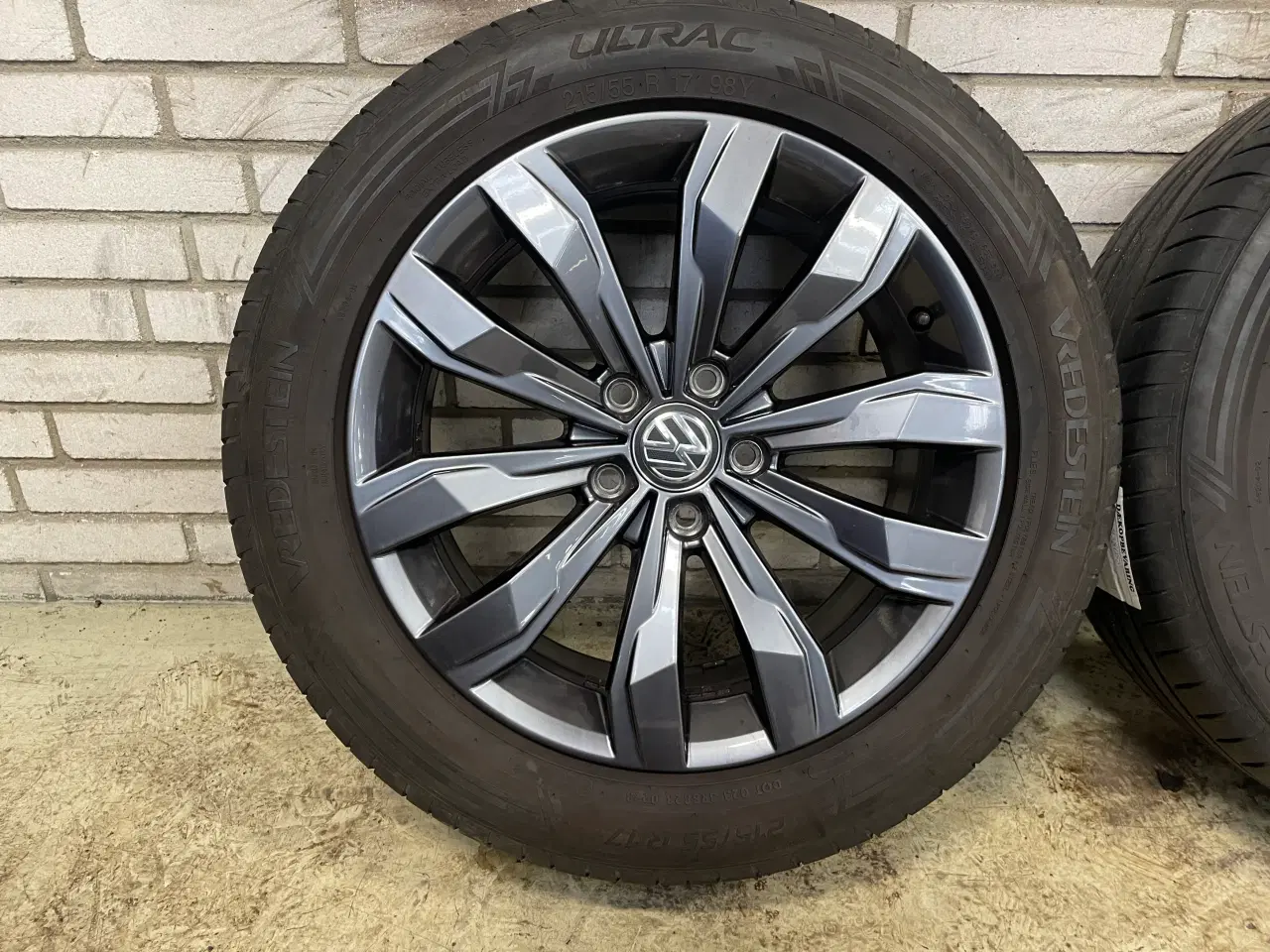 Billede 3 - 17 VW T-Roc 215/55r17 Ref.200 sommer