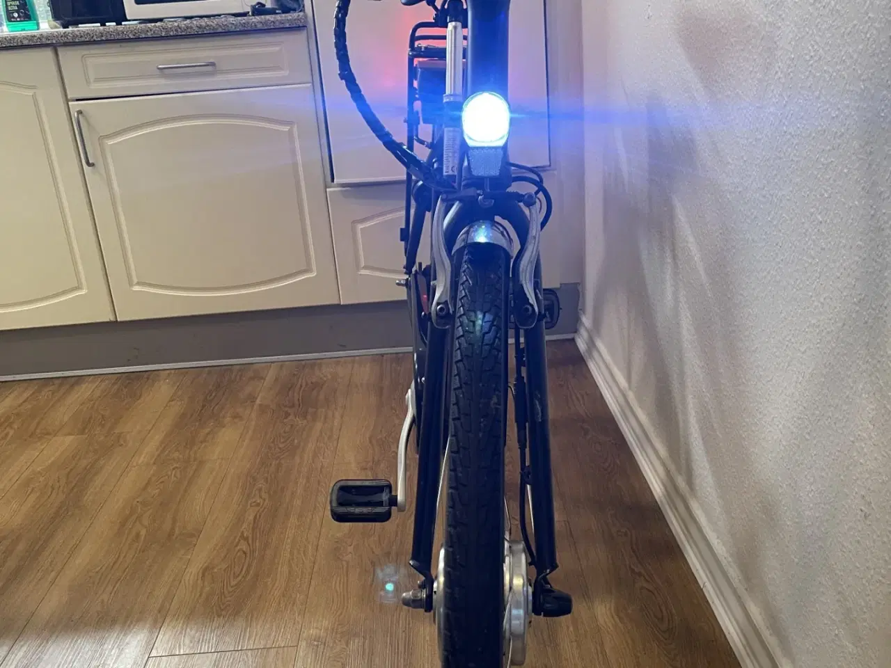 Billede 9 - flot winther genesis e1 dame elcykel 28" 7 gear.