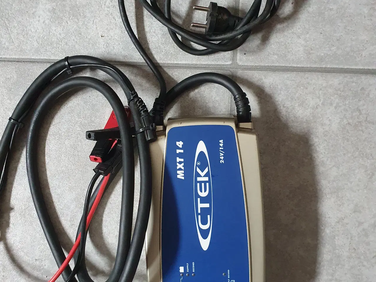 Billede 2 - CTEK  lader, 24v