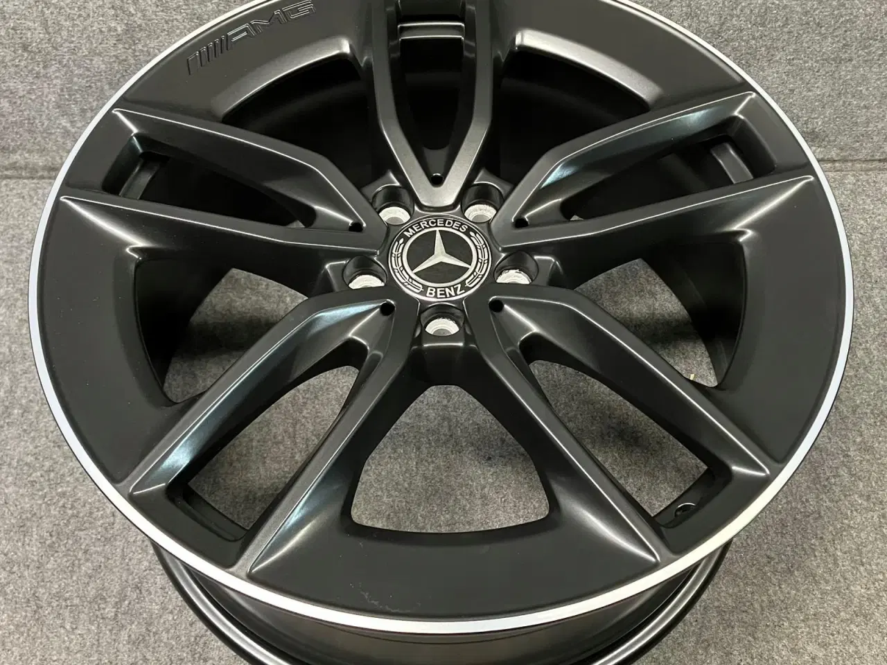 Billede 2 - ALUFÆLGE MERCEDES E 213 A213 W213 AMG 20"