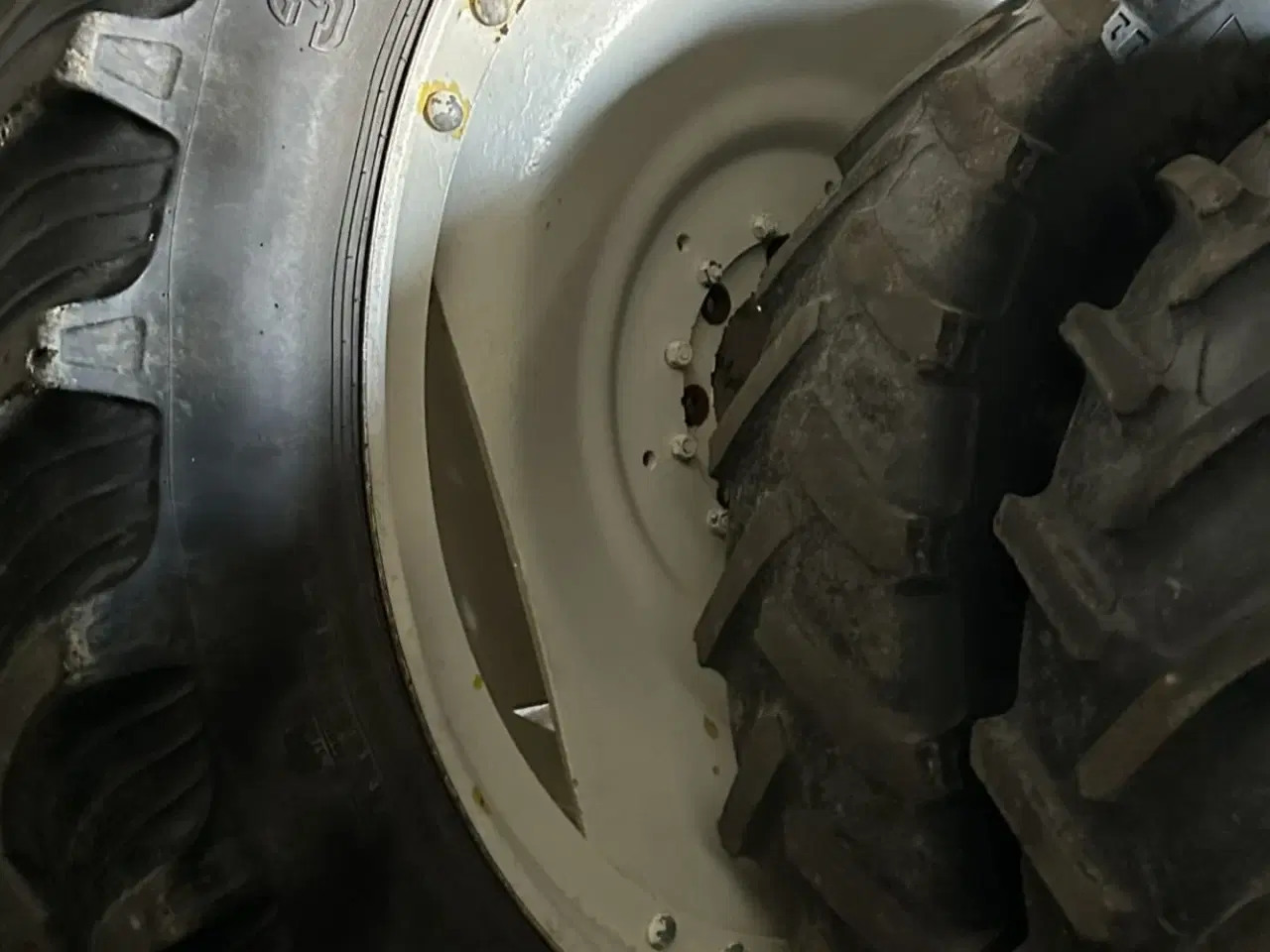 Billede 4 - Goodyear 340/85R48 og 270/95R36