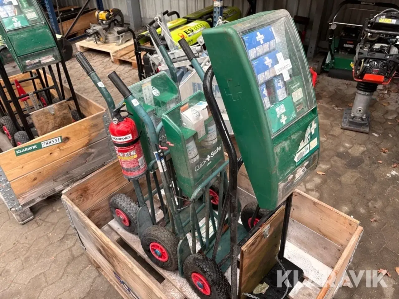 Billede 4 - Sækkevogne med førstehjælpsudstyr - 3 styk