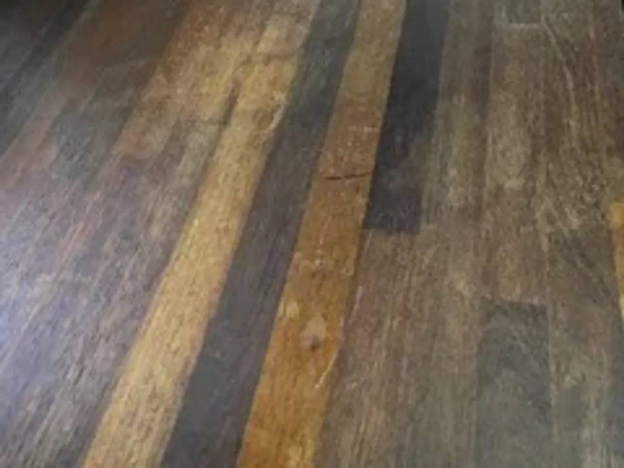 Billede 1 - Massiv træbordplade inkl. stålvask