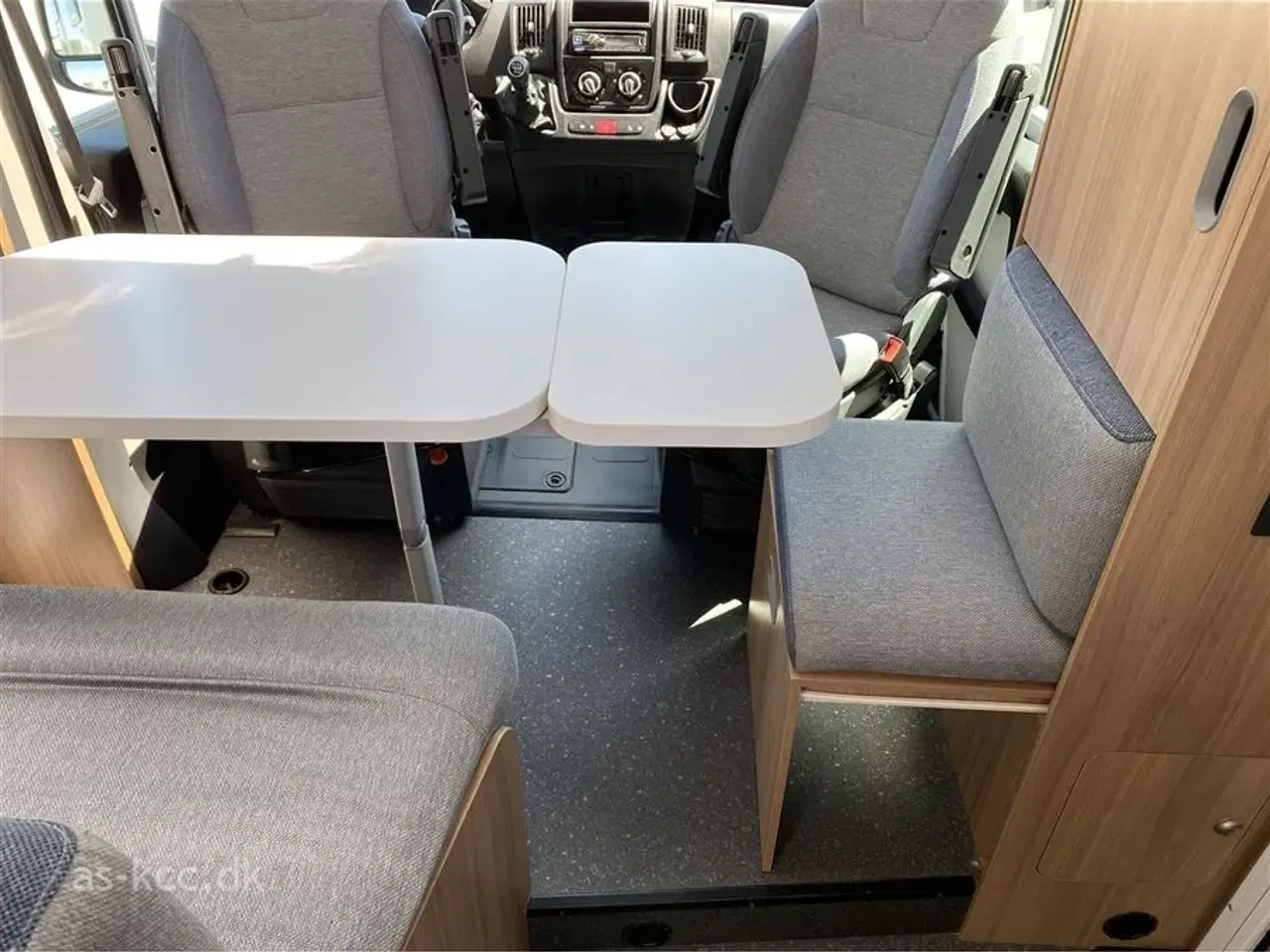 Billede 13 - 2018 - Sun Living S 65   Sun Living S 65 SL autocamper med 2 enkelt senge