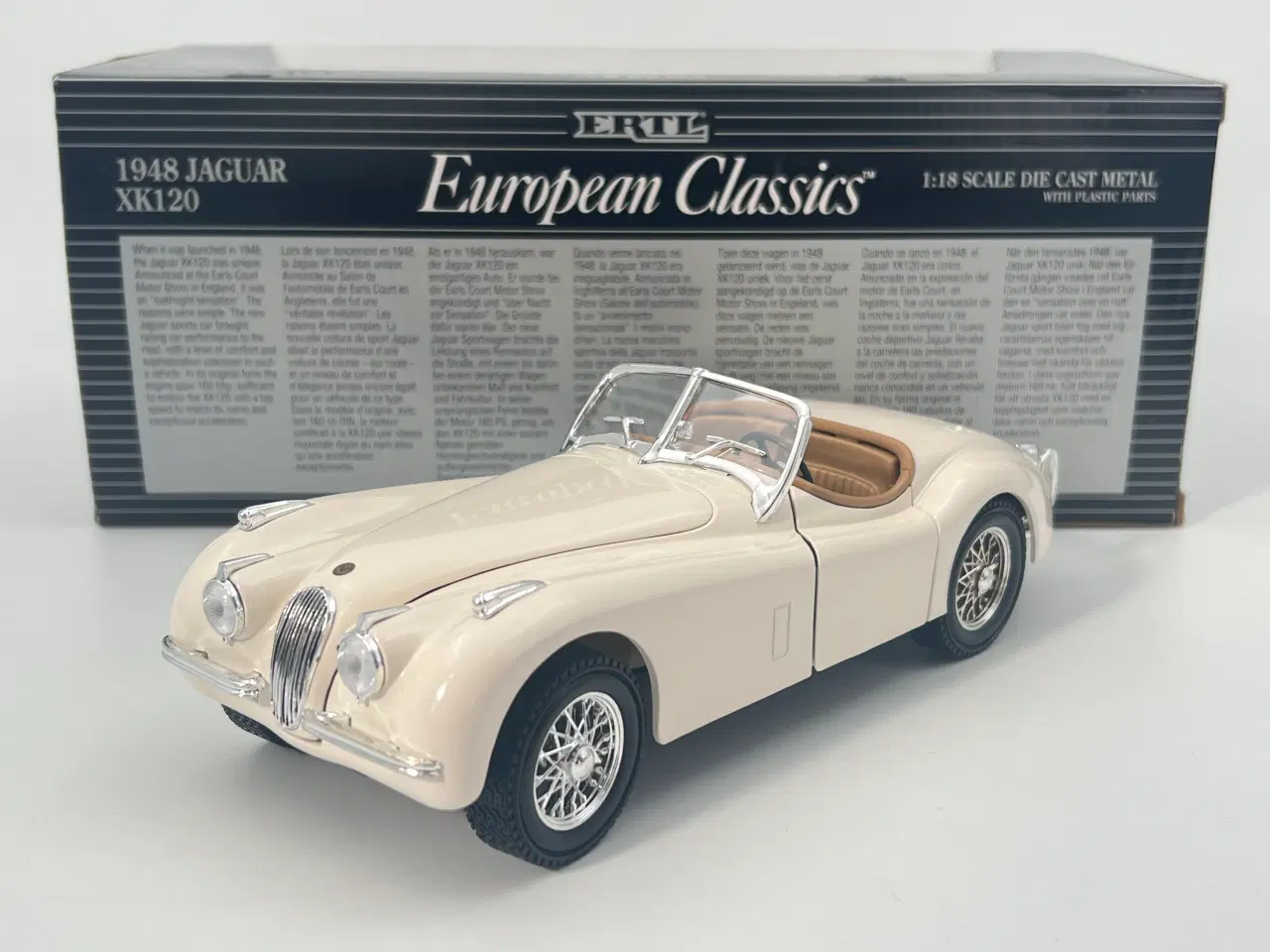 Billede 1 - 1948 Jaguar XK 120 1:18  Flot og detaljeret model