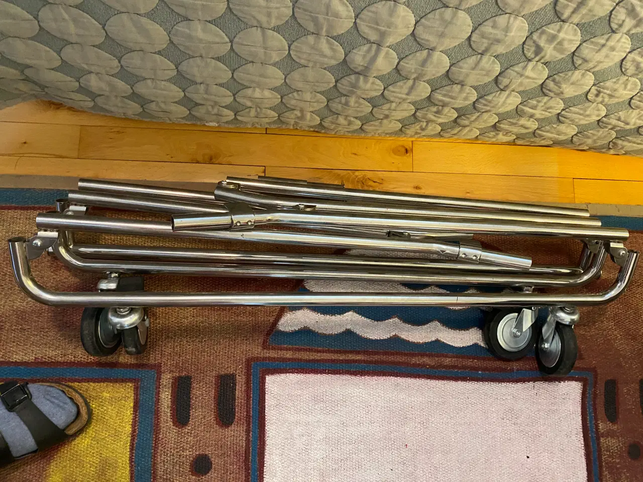 Billede 1 - Tøjstativ, robust m/bremsefunktion