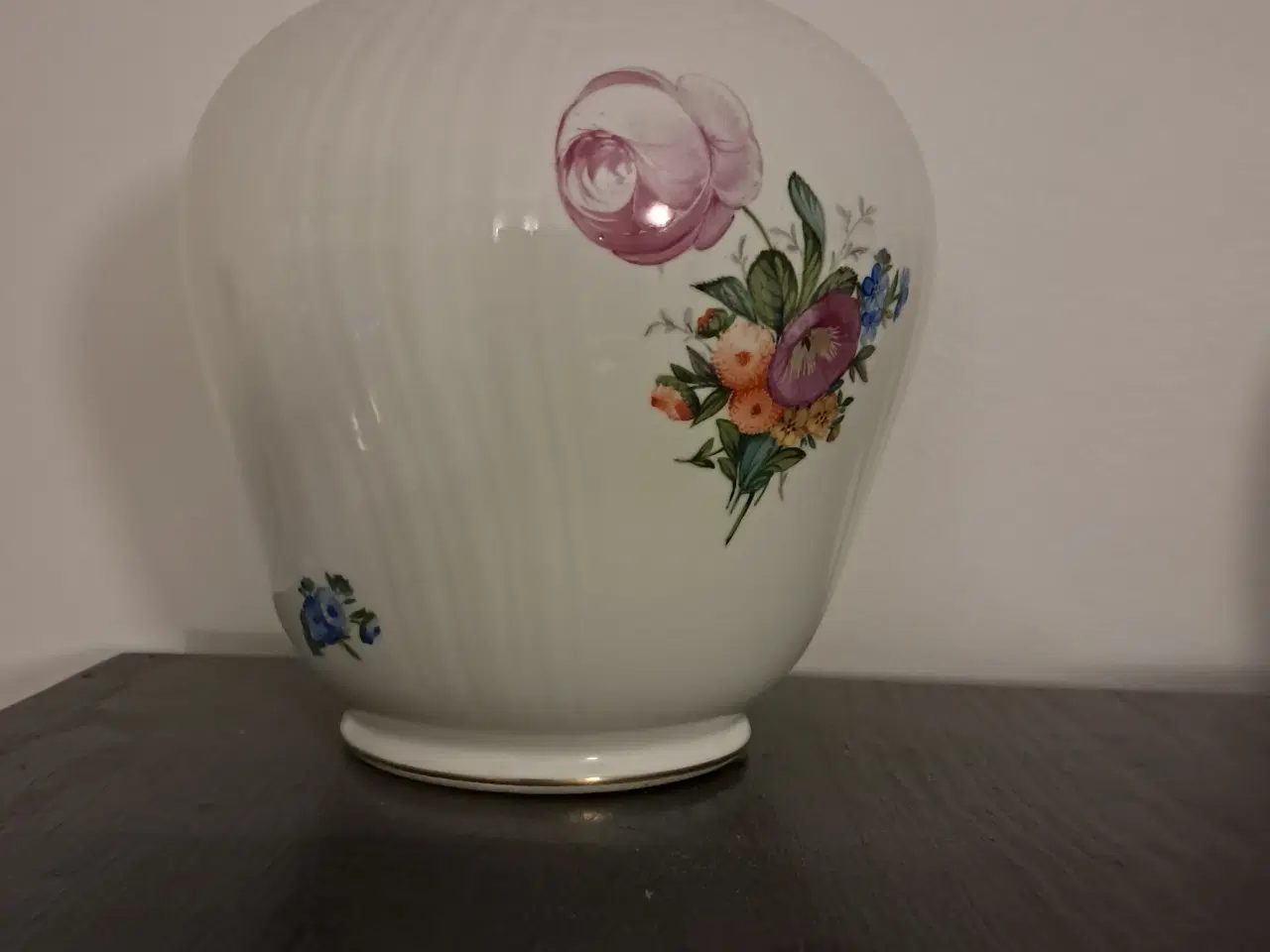 Billede 1 - Royal Copenhagen vase sælges