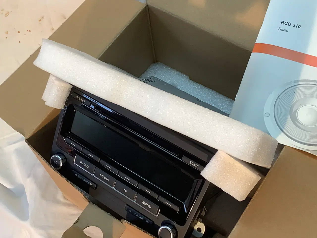 Billede 1 - Navigationsanlæg originalt VW