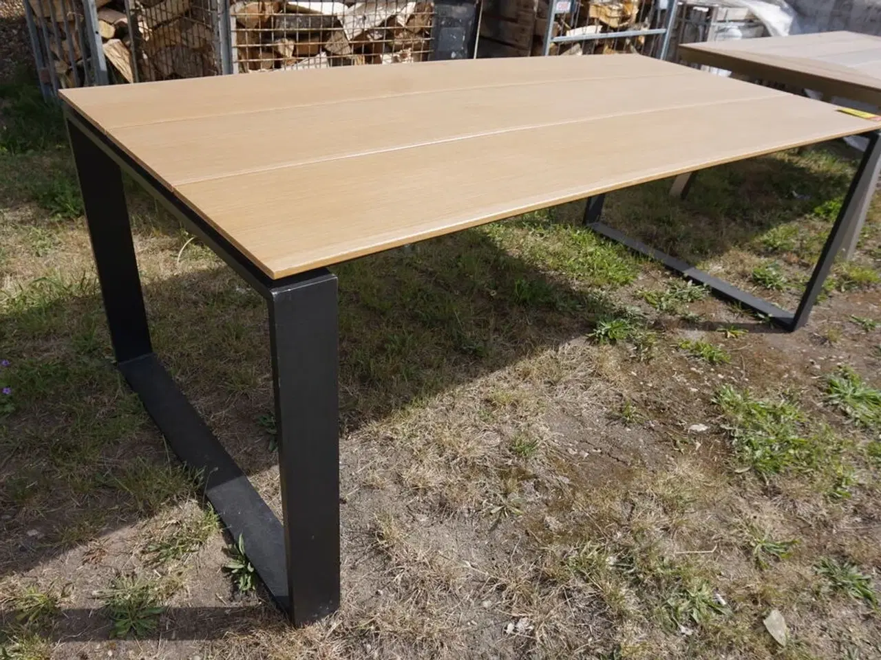 Billede 2 - Lyngsø havebord teaklook Nonwood/Sort 210x100 cm