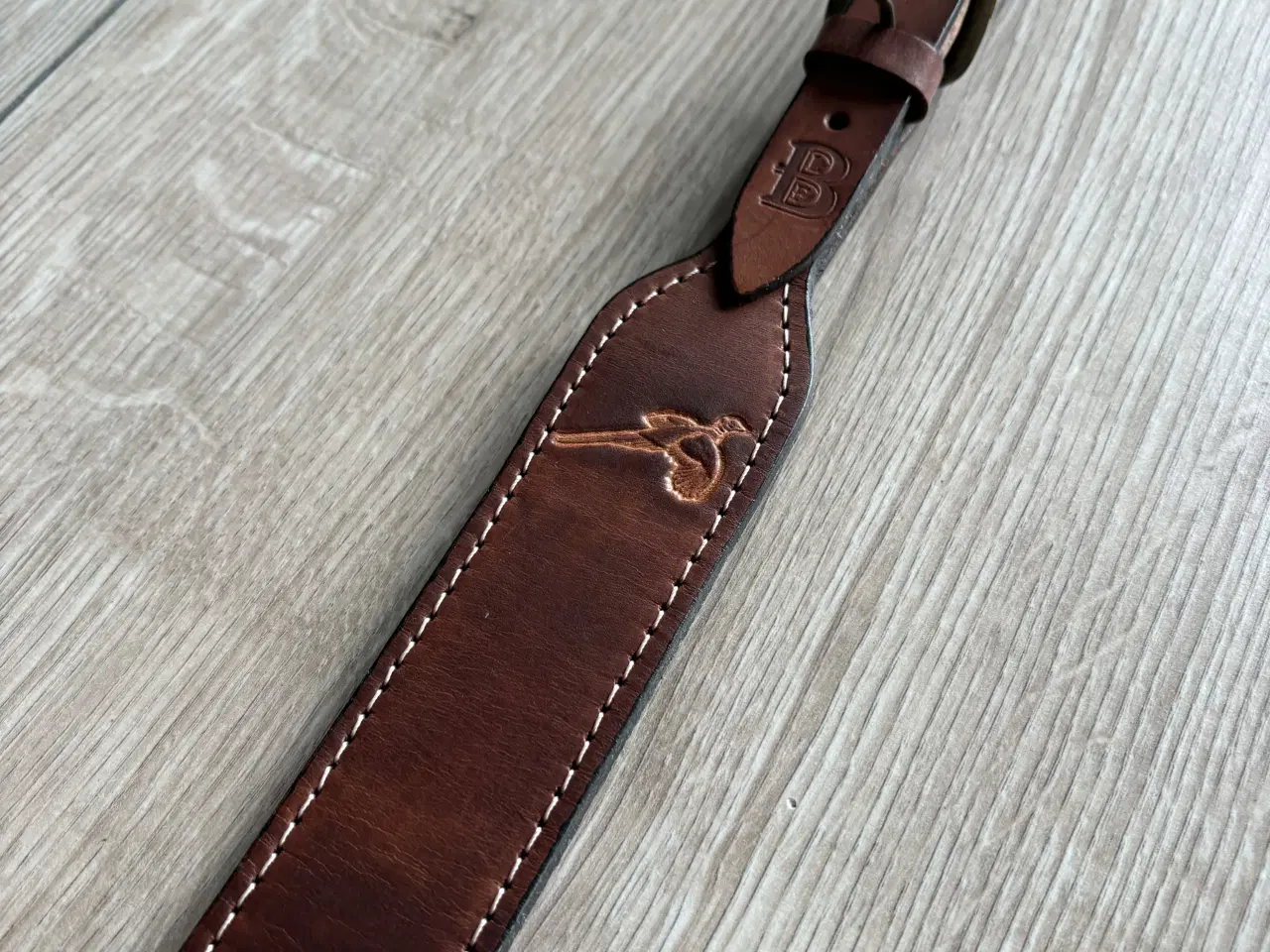 Billede 1 - BLF geværrem i læder med fasan motiver