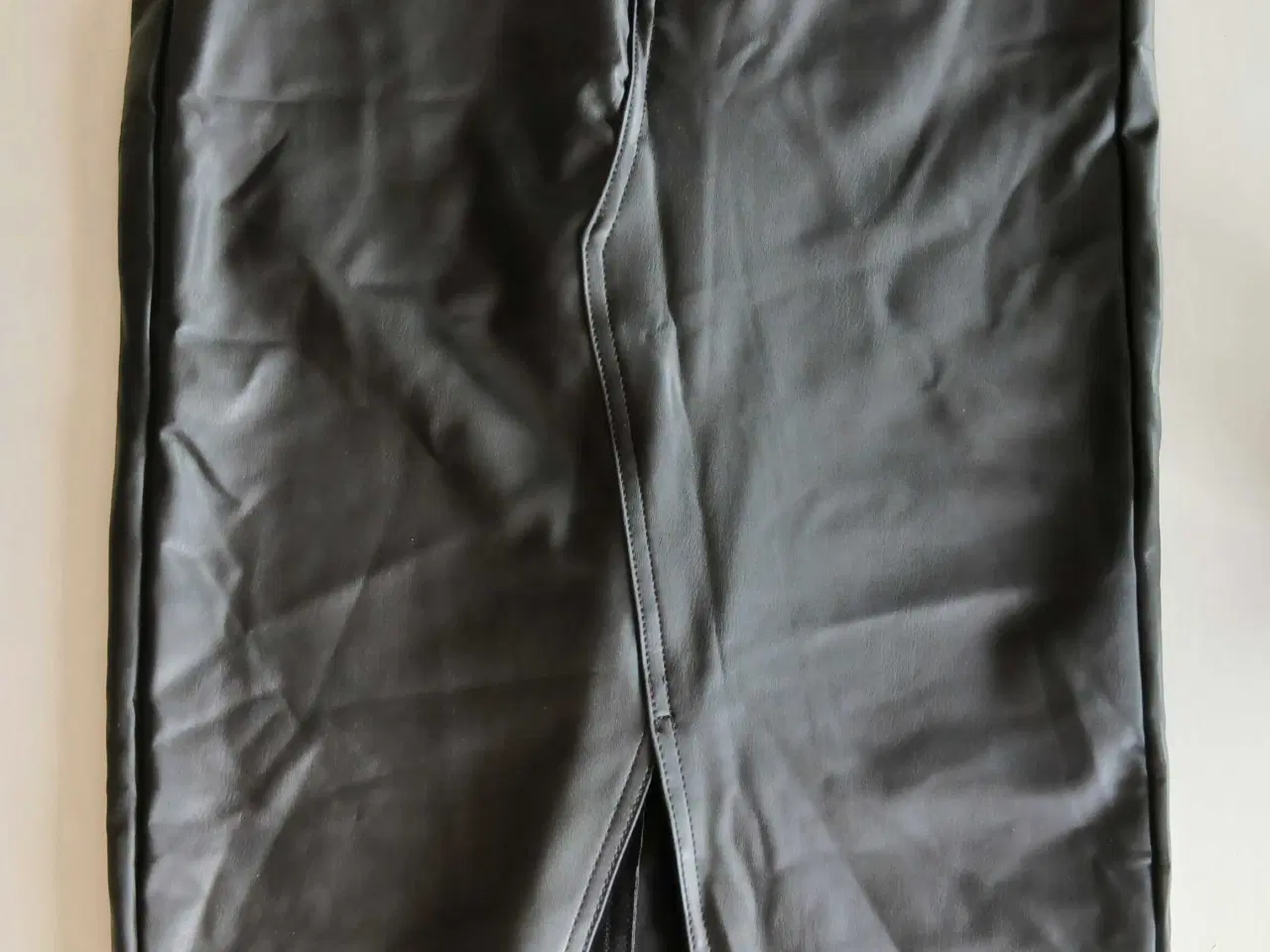 Billede 1 - Nederdel. Vero Moda. XS/34