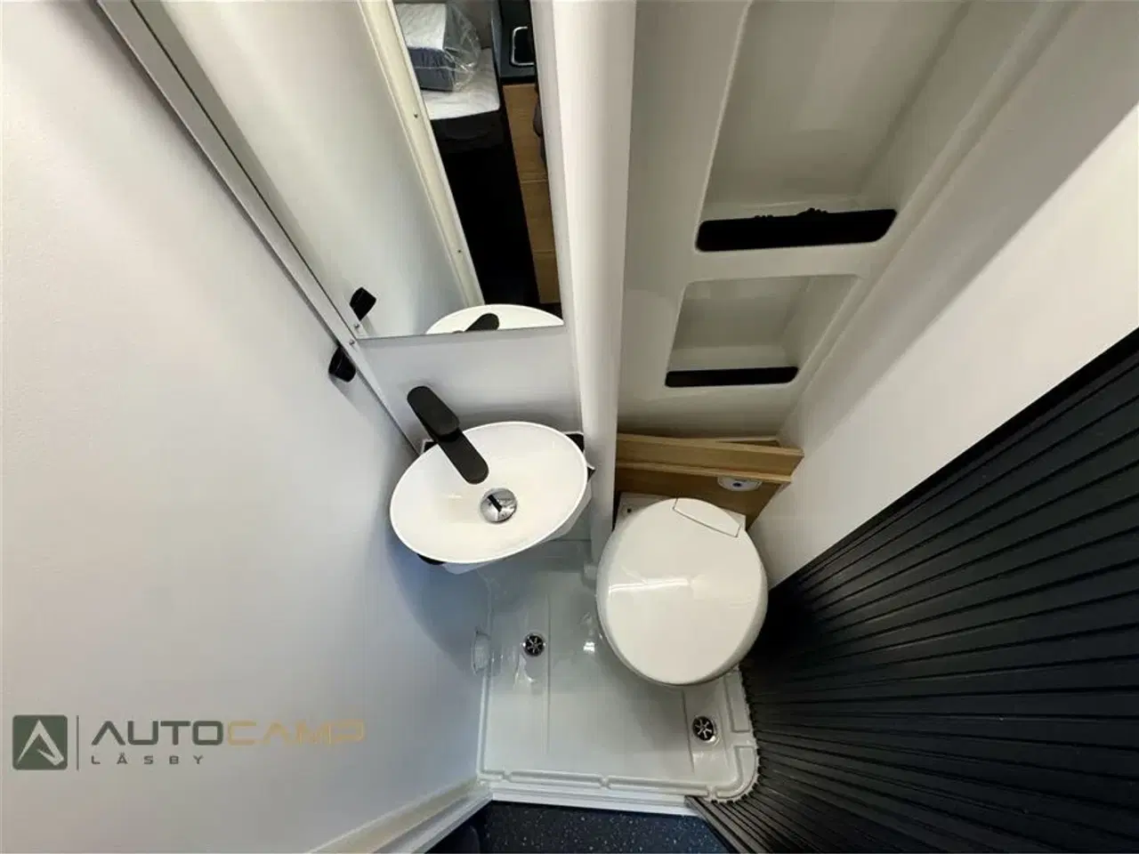 Billede 14 - 2026 - Adria Twin 600