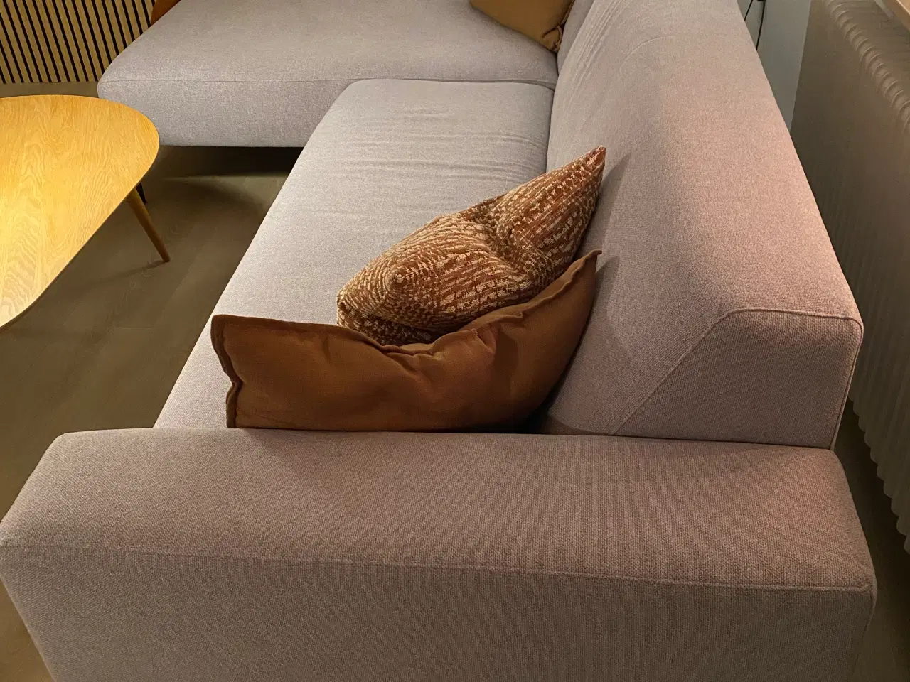 Billede 2 - Sofa med chaiselong