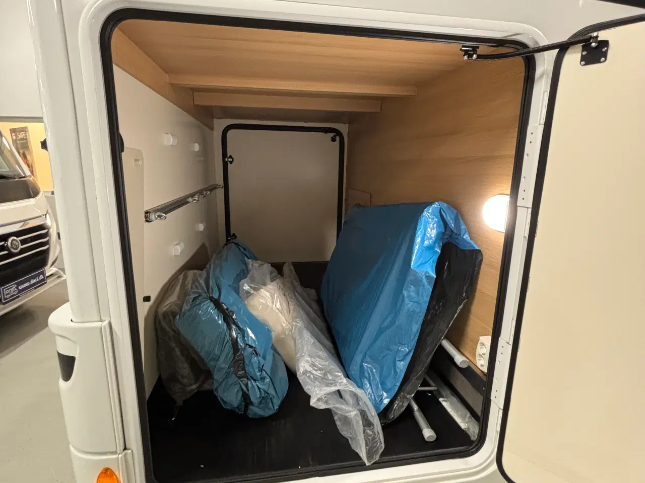 Billede 5 - Autocamper til salg - McLouis MC4 273