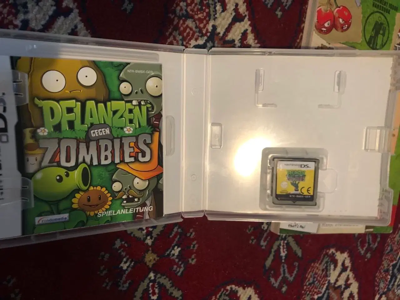 Billede 3 - plants vs zombies+ plants vs zombies official guid