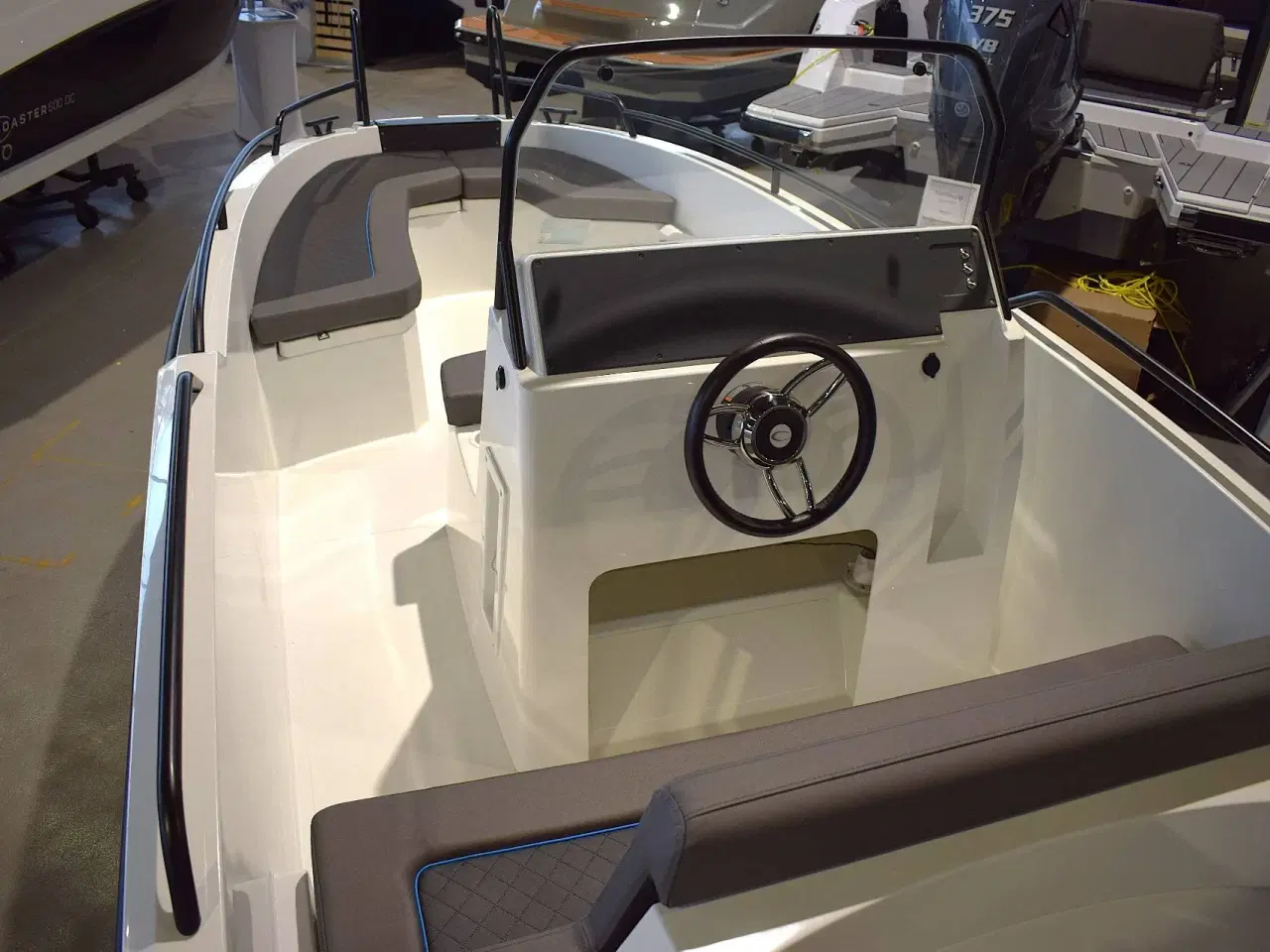 Billede 5 - Nordhval SC5 alu - 60 HK Yamaha/Udstyr