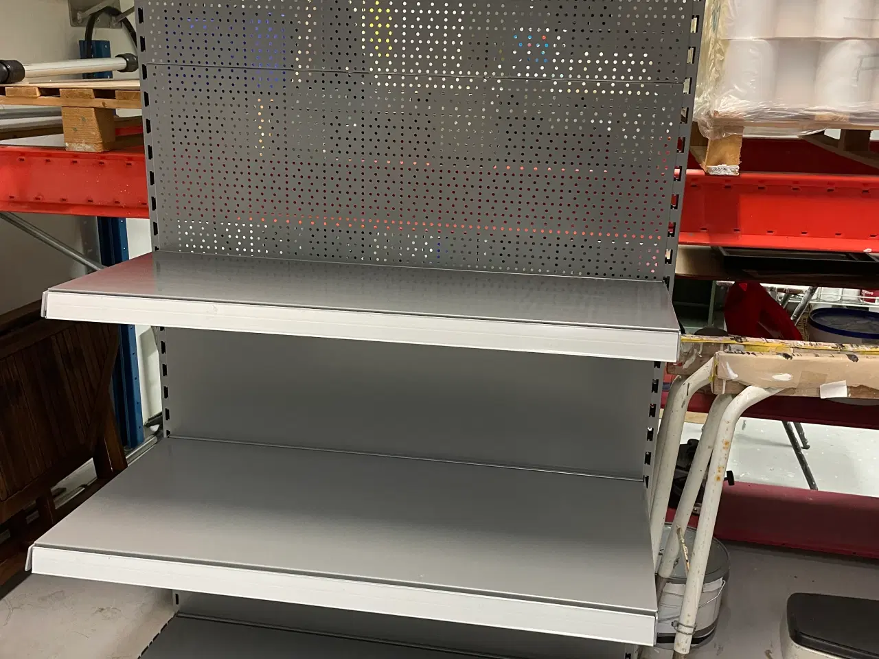 Billede 1 - Reol butik/værksted