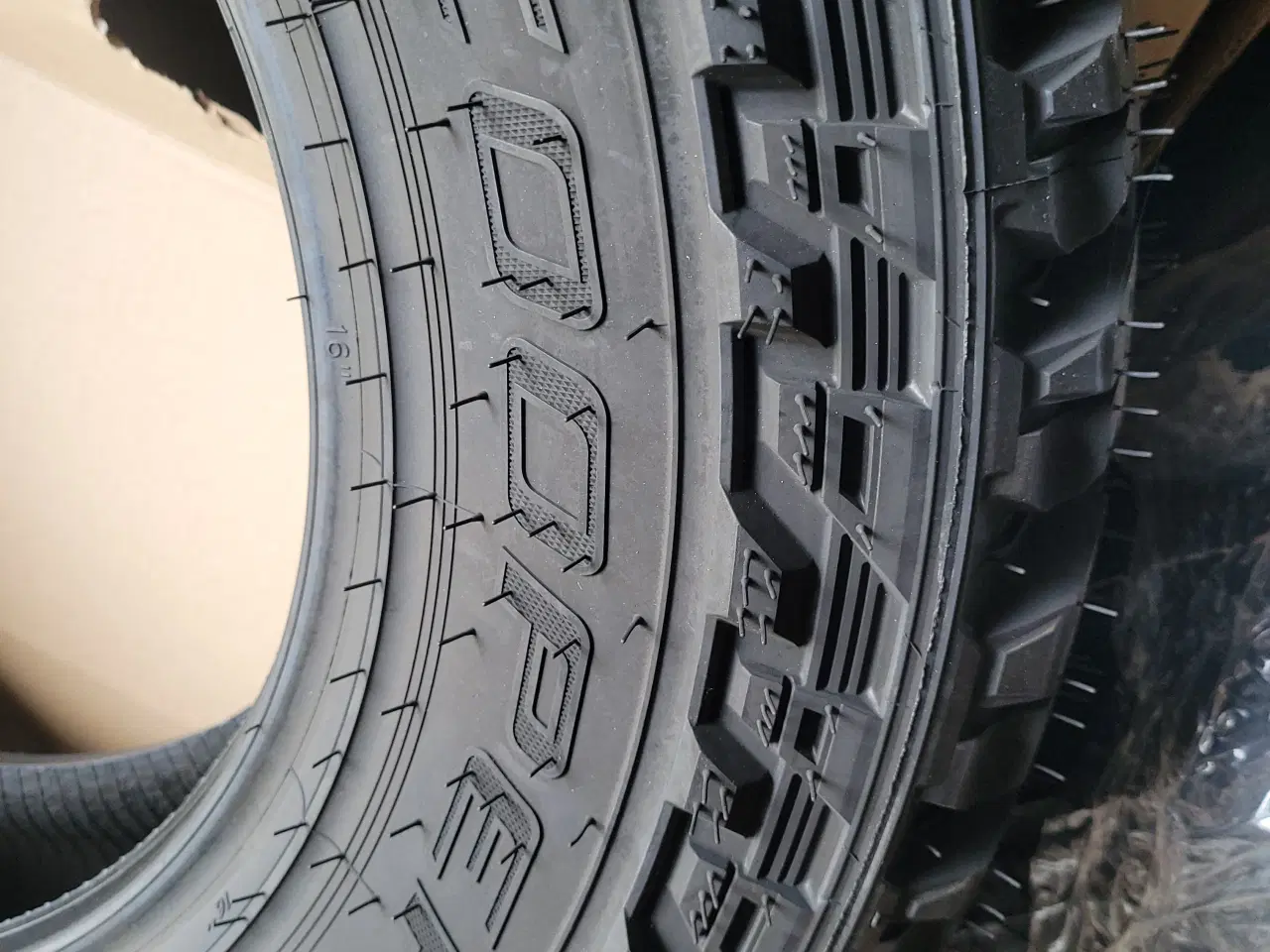 Billede 1 - 225 / 75 R 16 M +S