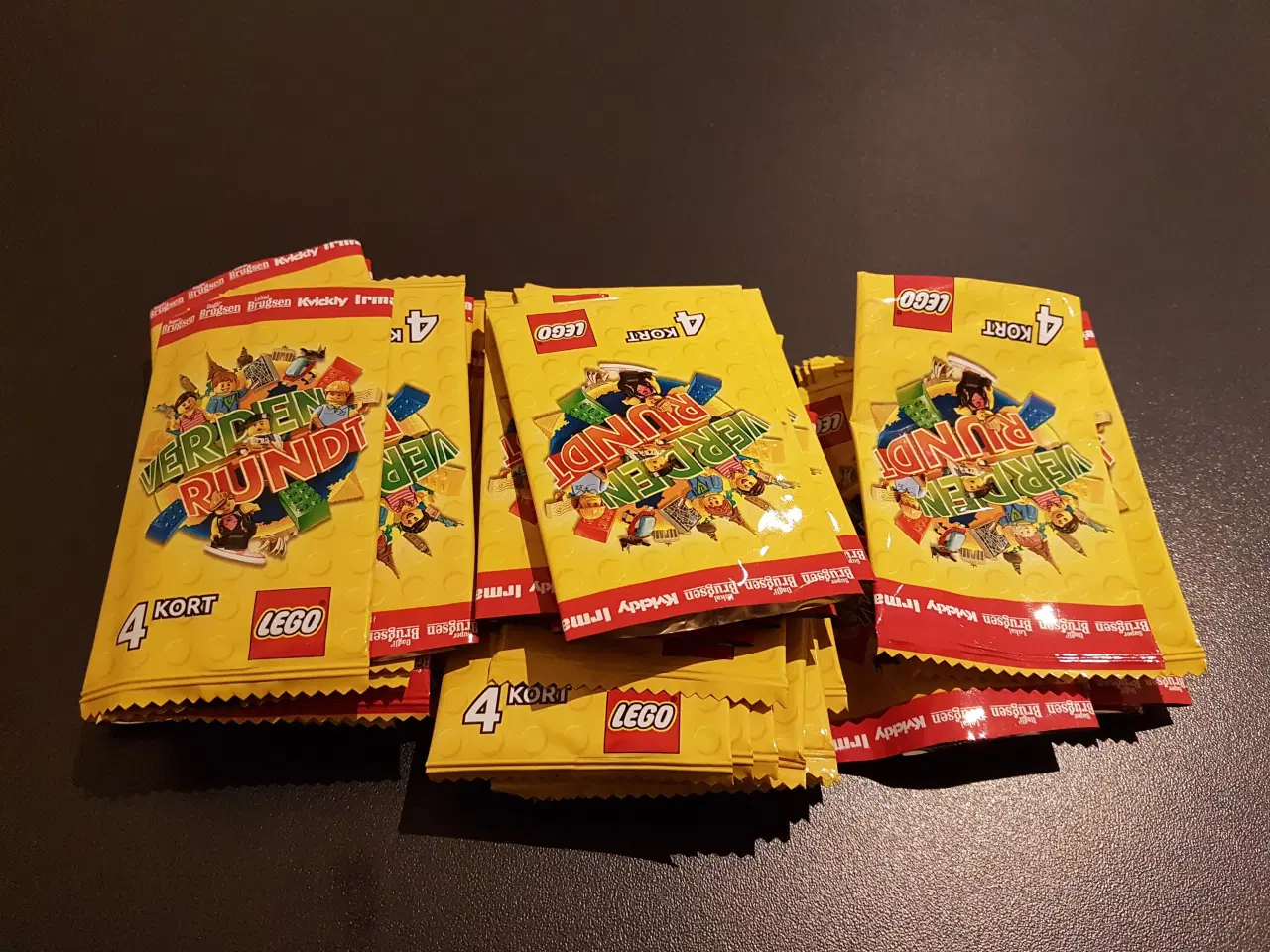 Billede 1 - Over 75 tomme pakker legokort