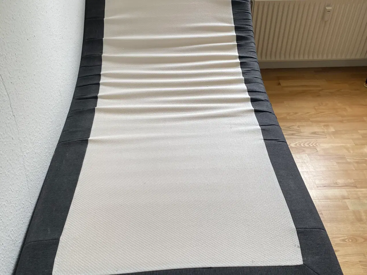 Billede 2 - Elevations seng brugt men god . 70x200