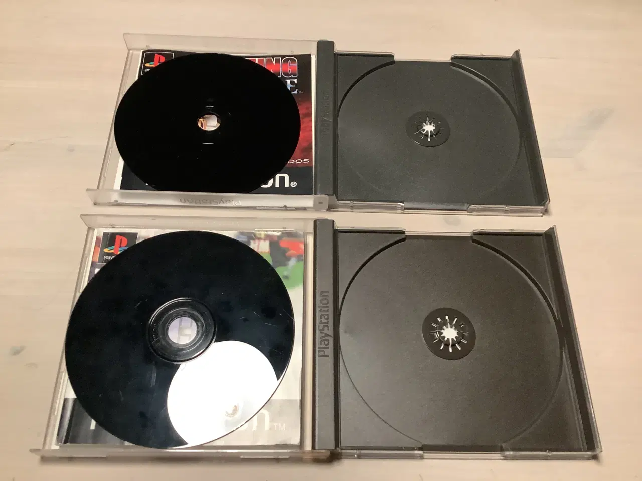 Billede 3 - Ps1 spil Fighting Force og Super Match Soccer.