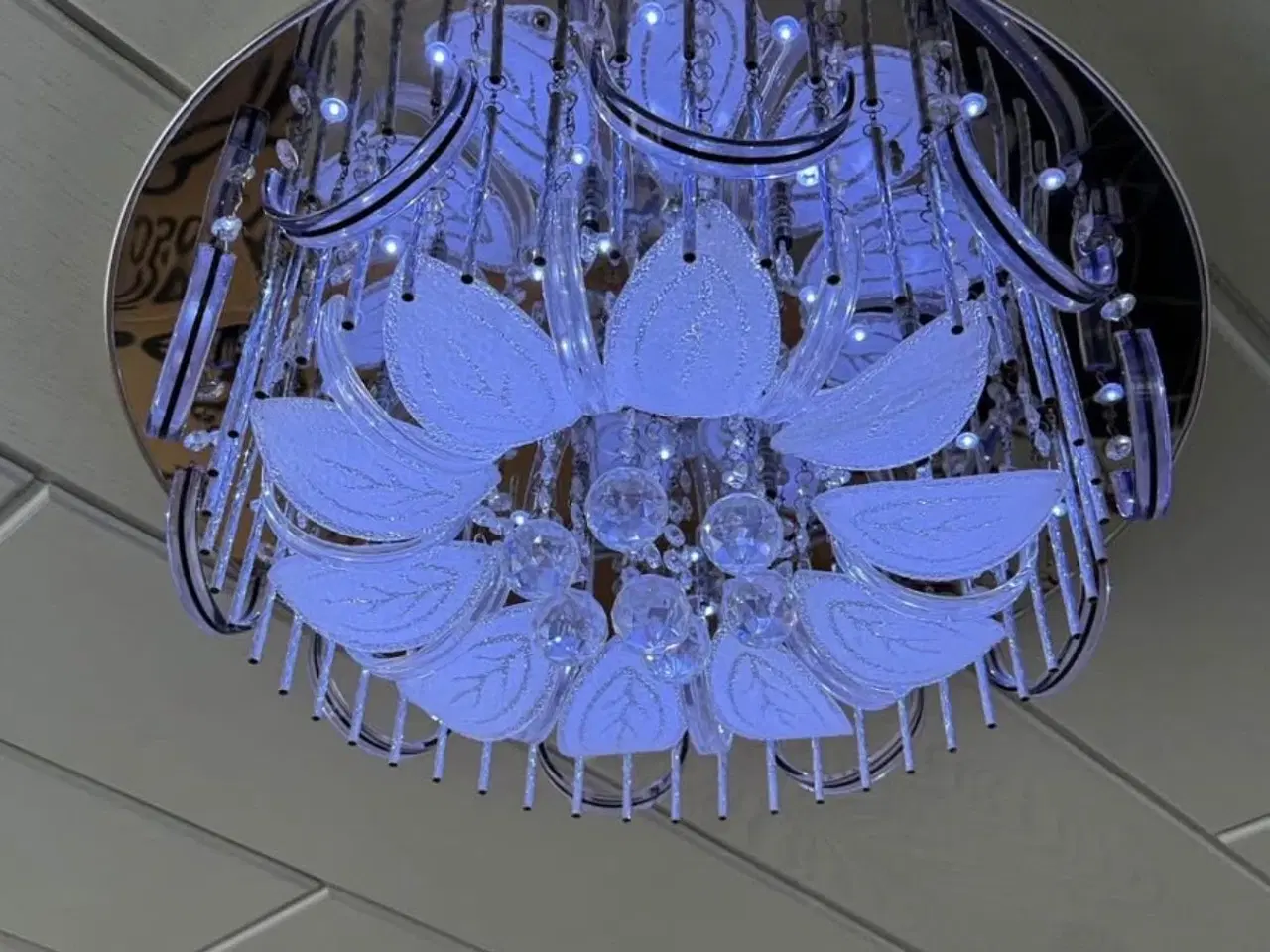 Billede 2 - Loftlampe til salg