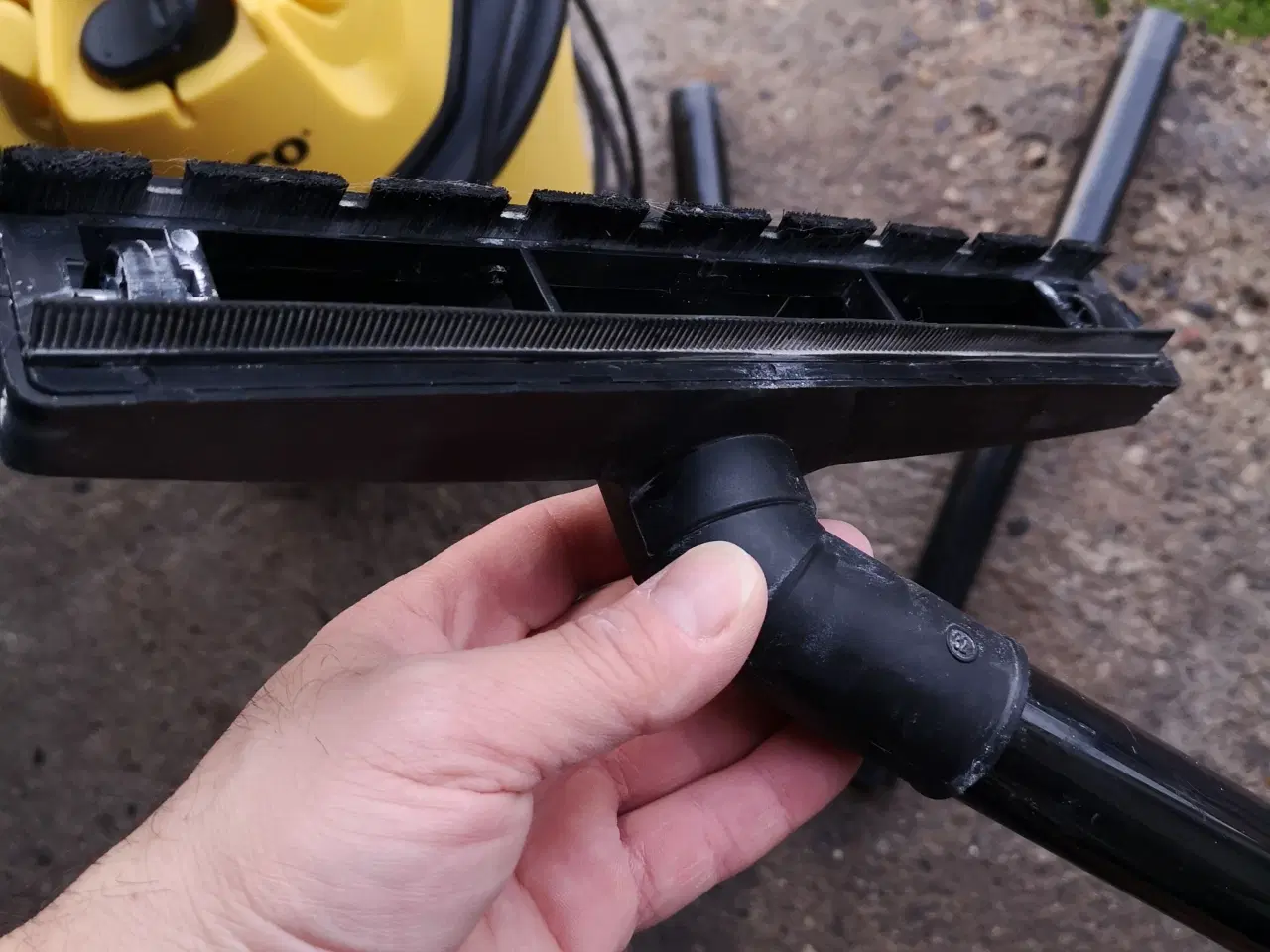 Billede 2 - Εn meget gammel 12-liters støvsuger suger og blæse