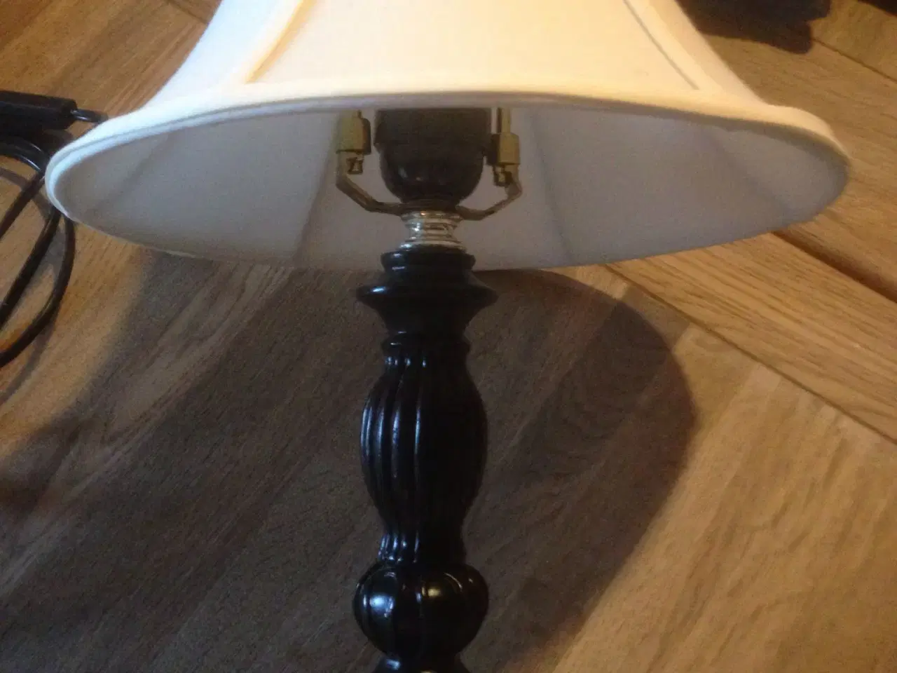 Billede 1 - sort bordlampe